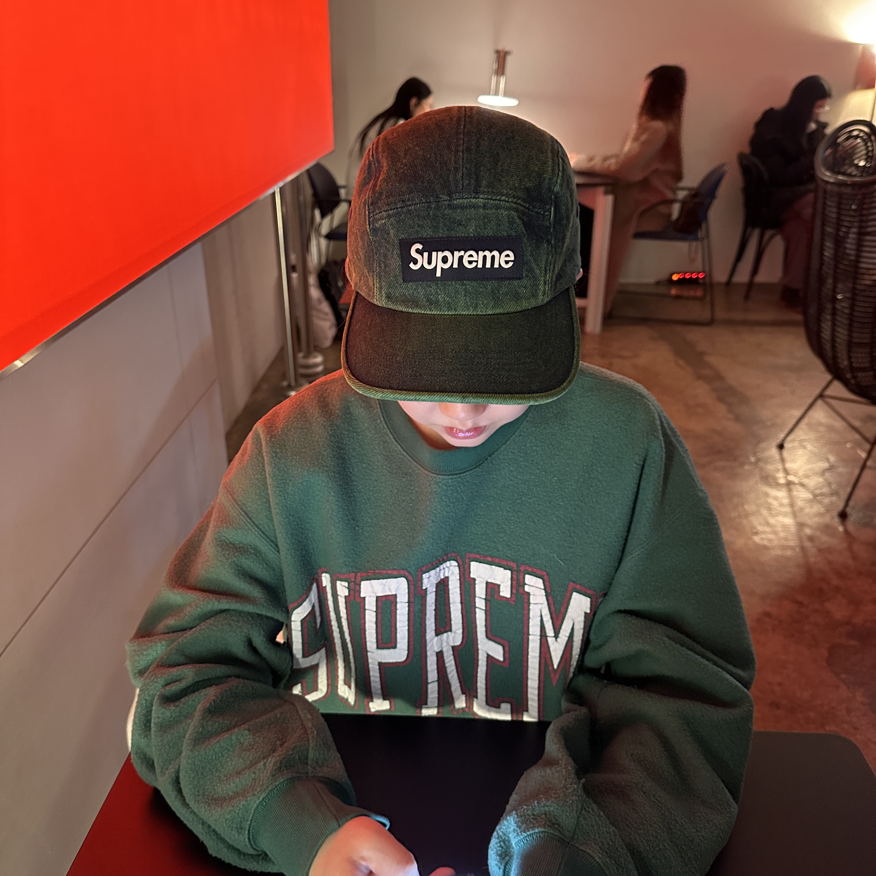 Supreme Inside Out Crewneck Light Pine - 23FW, Supreme Denim Camp Cap Overdyed Green - 23SS 착용 스타일
