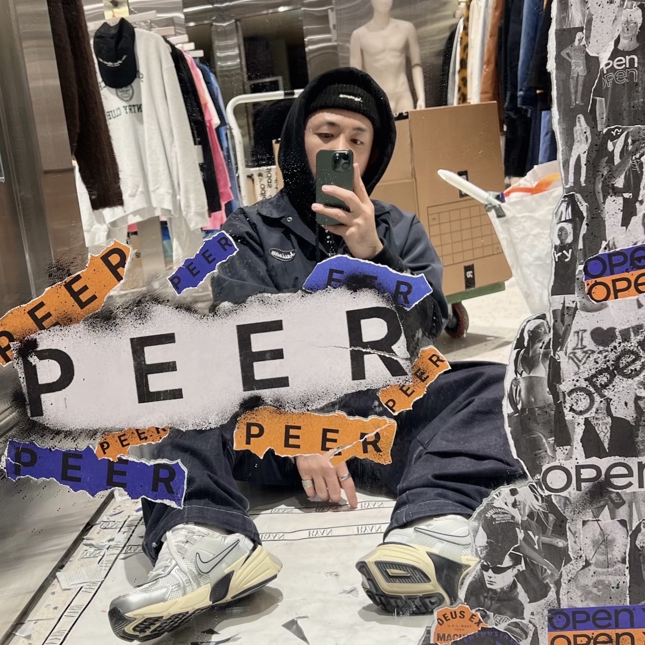 Nike V2K Run Summit White Metallic Silver, Supreme Loose Gauge Beanie Black 착용 스타일
