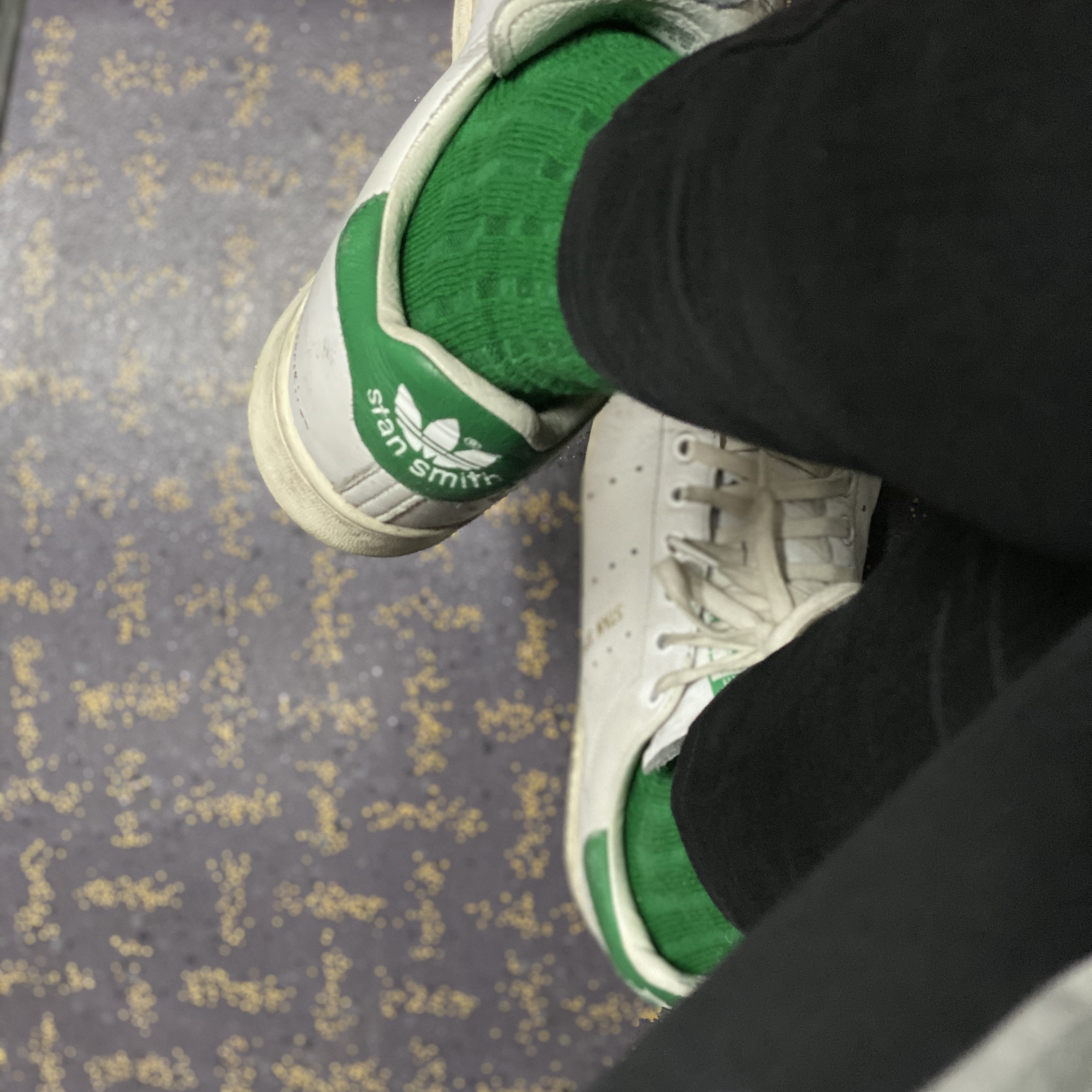 Adidas Stan Smith 80s Cloud White Green 착용 스타일 - 2