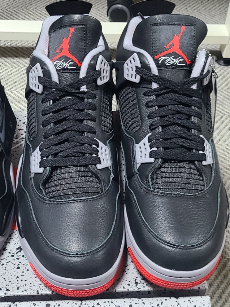 Jordan 4 Retro Bred Reimagined 착용 스타일 - 1