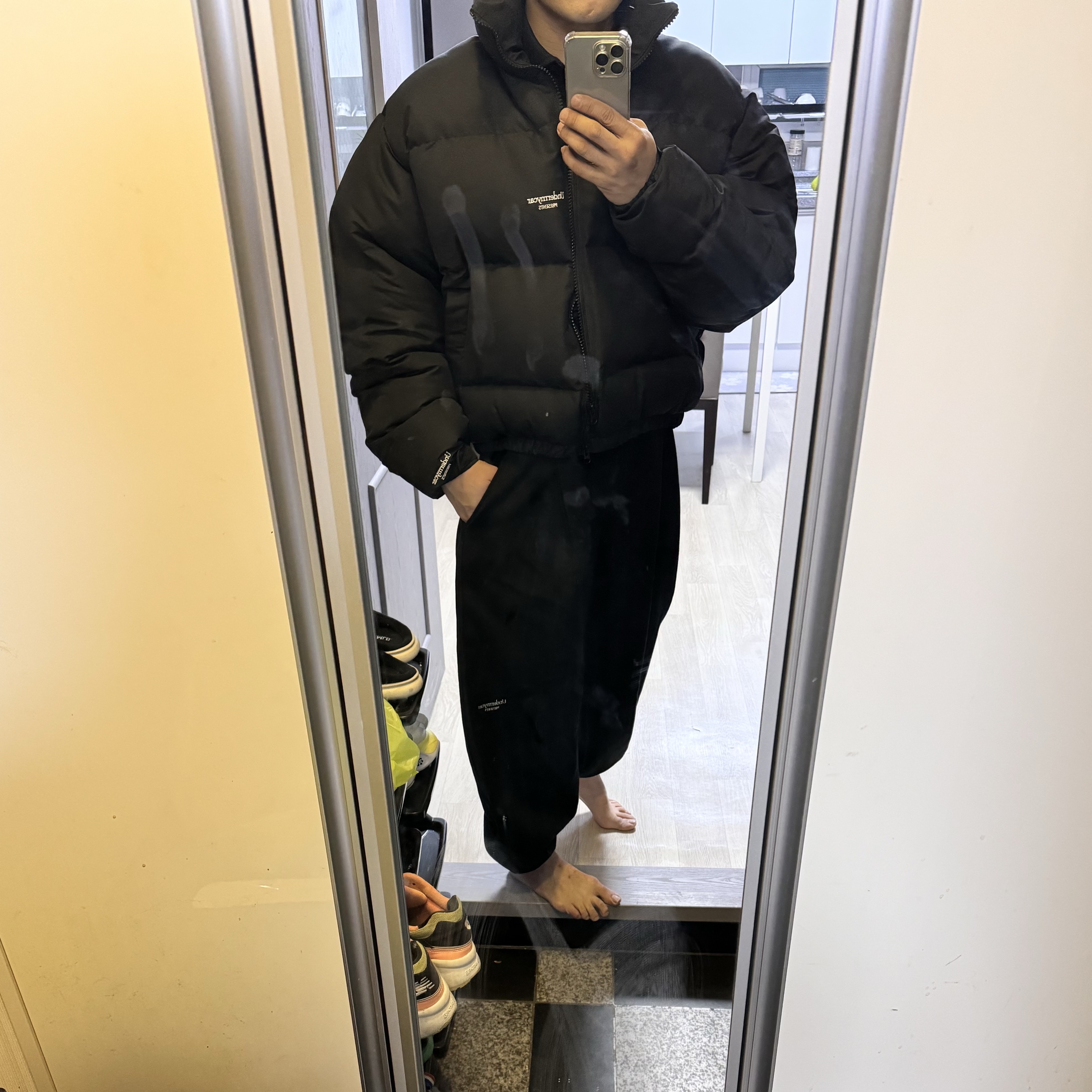 Undermycar Mu.15 Anti Fxxking Logo Play Triple Logo Crop Padding Jacket Black, Undermycar Mu.03 Anti Fxxking Logo Play Oversized Sweat Jogger Black 착용 스타일