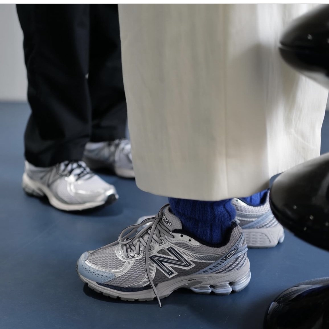 New Balance 860v2 Arctic Grey 착용 스타일 - 3