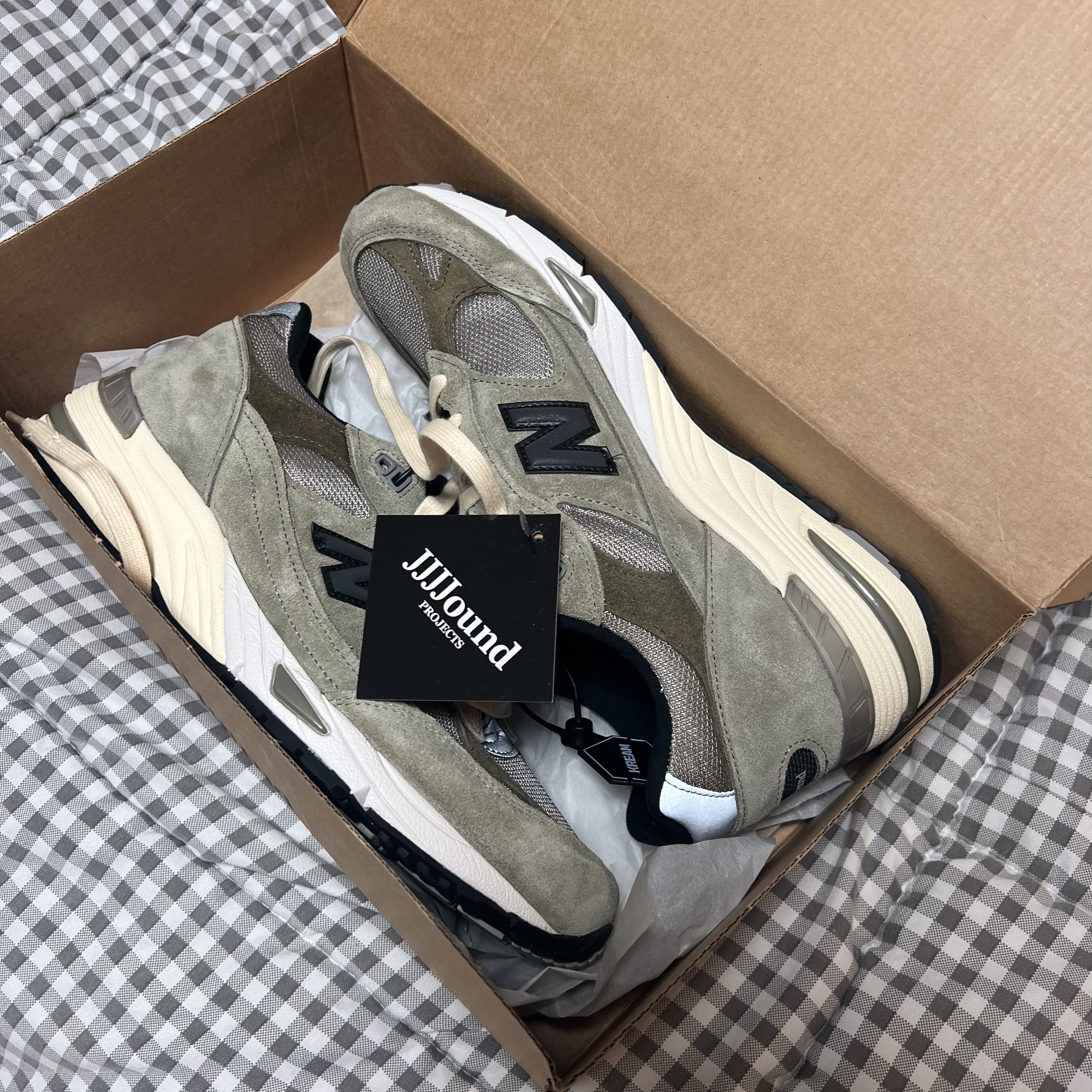 New Balance x JJJJound 991 Made in UK Grey 착용 스타일