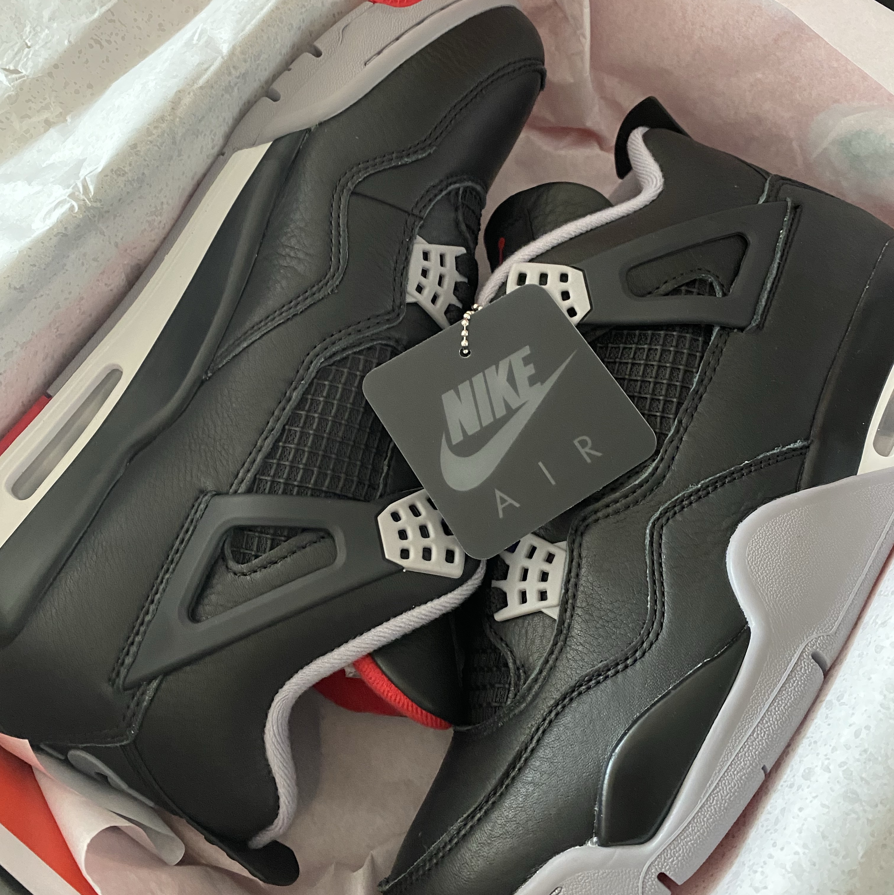 Jordan 4 Retro Bred Reimagined 착용 스타일