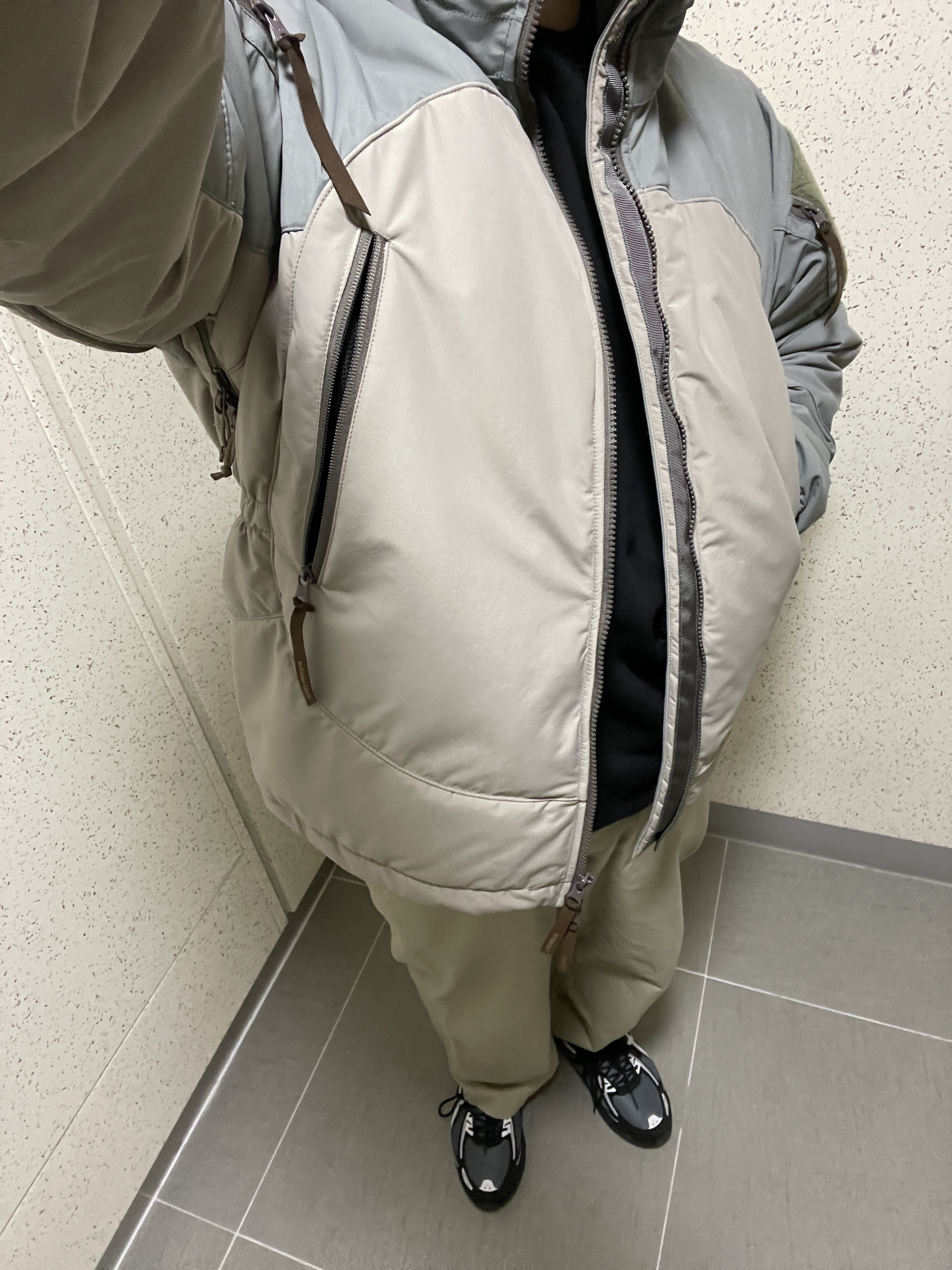 Asics Gel-Venture 6 Carrier Grey, ETCE New Vision Camo Cap Night Jungle 착용 스타일 - 5