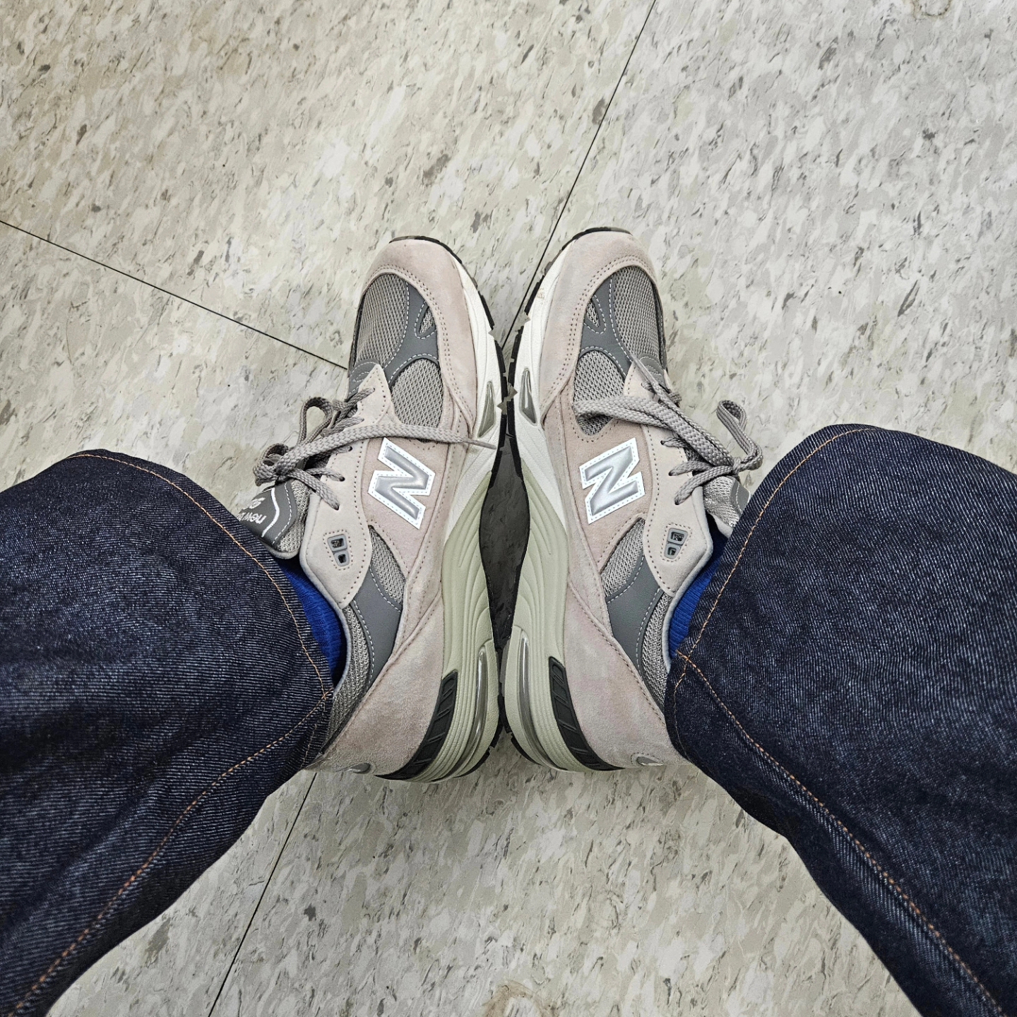 New Balance 991 Made in UK Grey, Patagonia Synchilla Snap-T Fleece Pullover Passage Blue 착용 스타일 - 7
