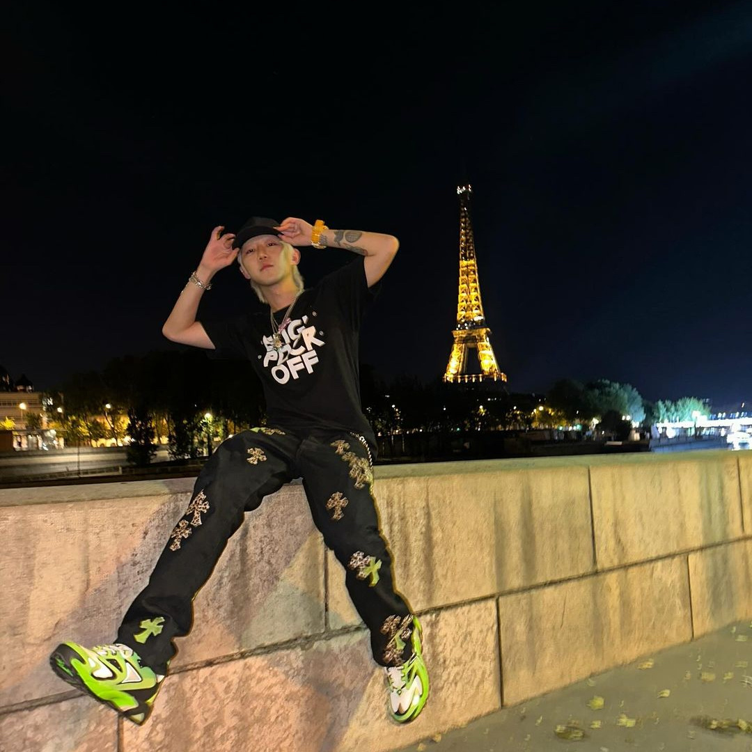 Louis Vuitton Runner Tatic Sneakers Green 착용 스타일 - 2