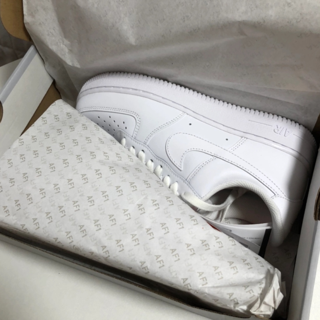 Nike Air Force 1 '07 Low White 착용 스타일