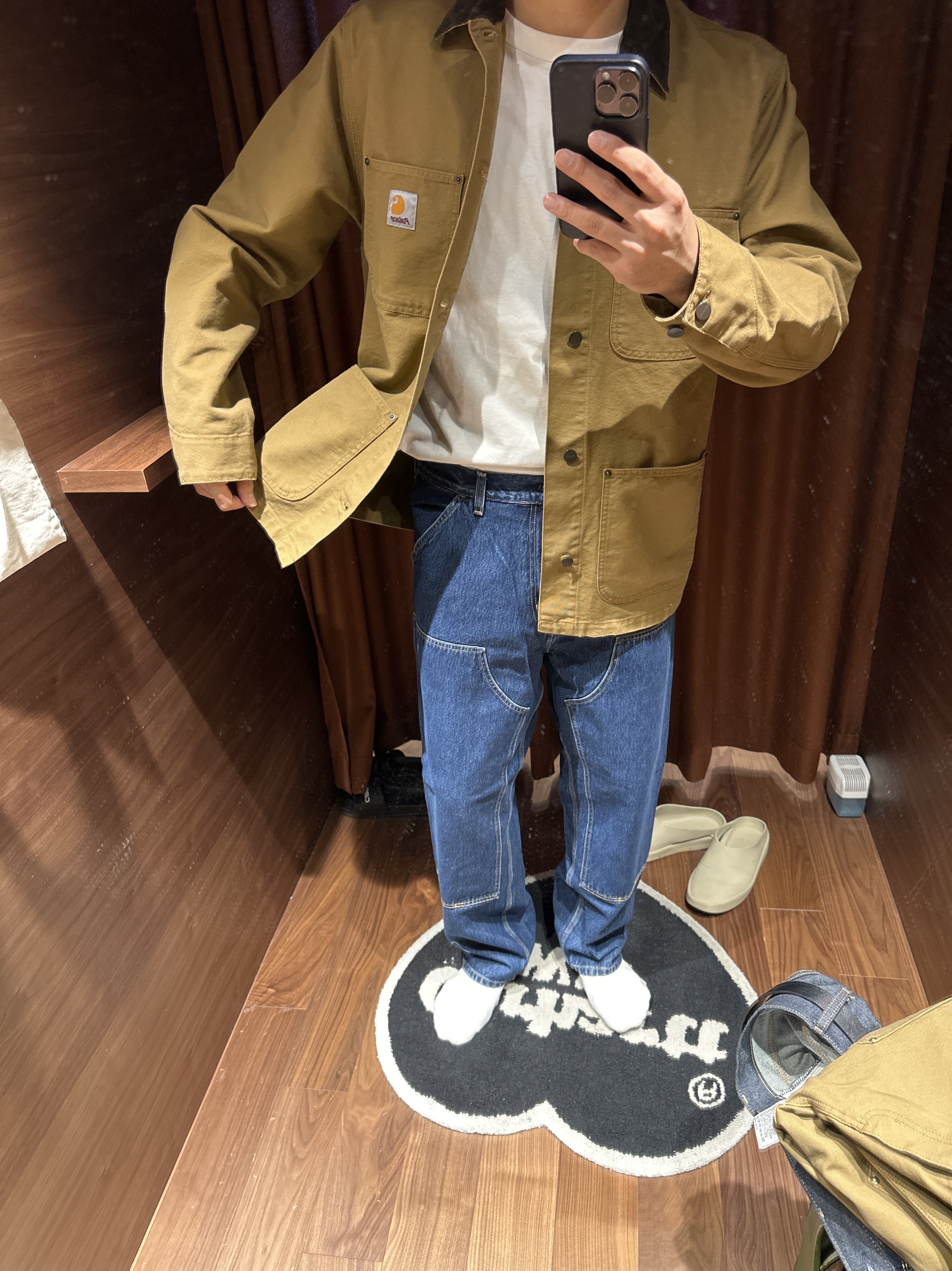 Carhartt WIP Fairfield Denim Double Knee Pants Blue Stone Washed, Palace Korea Tri-Ferg T-Shirt White - 24SS 착용 스타일