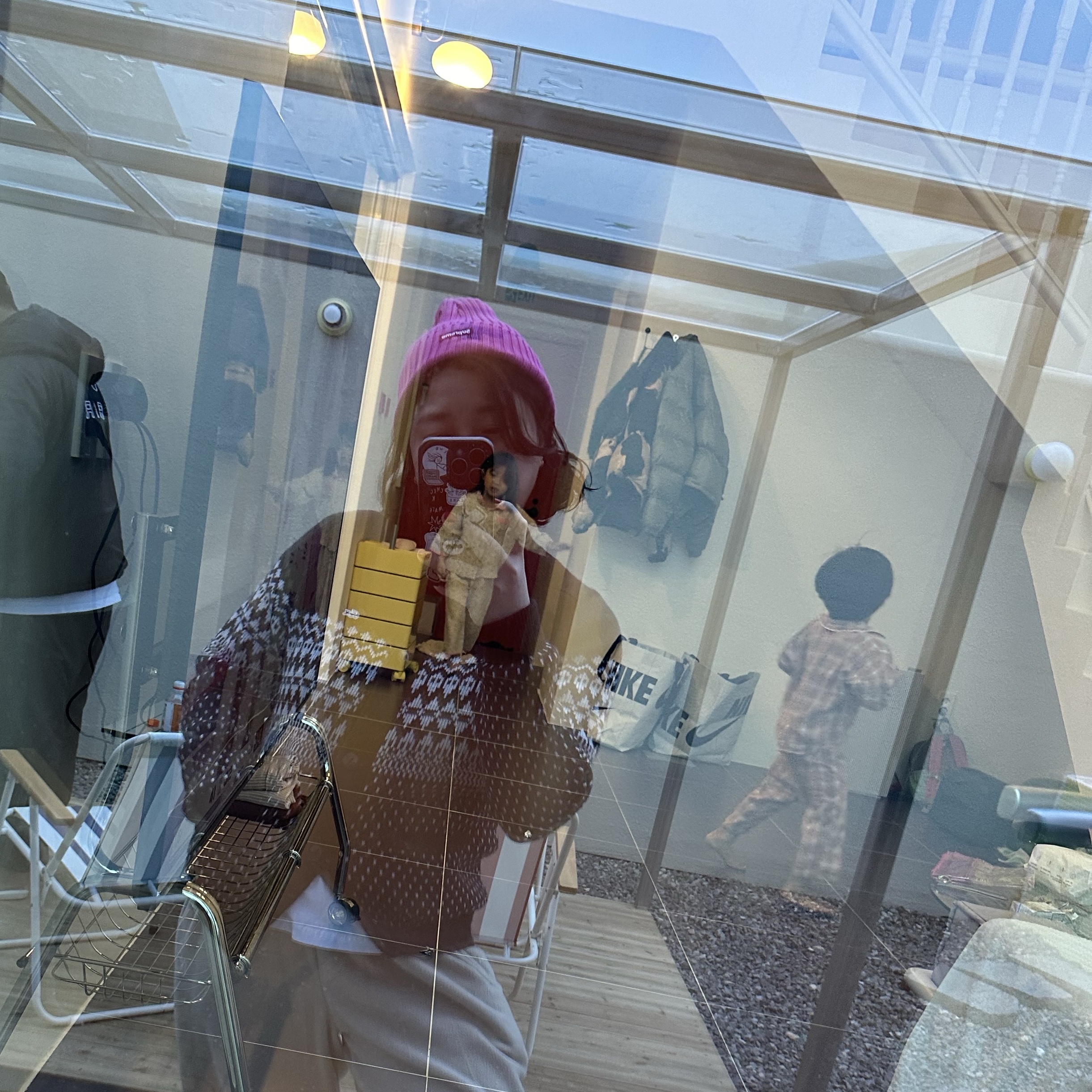 Supreme Overdyed Beanie Pink - 22SS 착용 스타일