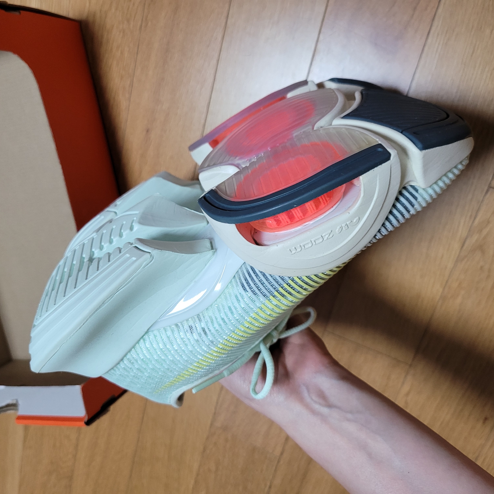 (W) Nike Air Zoom SuperRep 2 Barely Green Light Zitron 착용 스타일 - 3