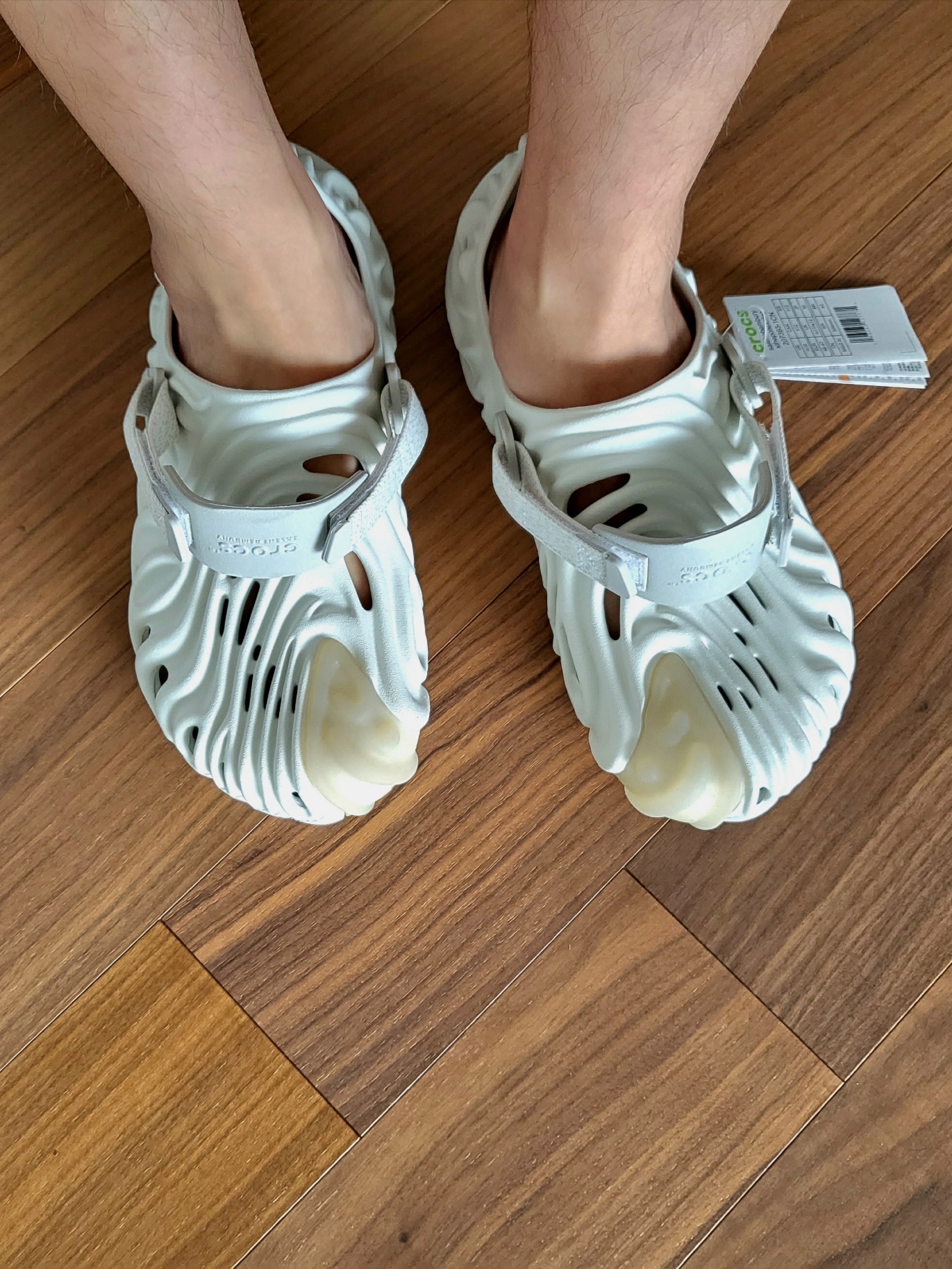 Crocs x Salehe Bembury Pollex Clog Stratus 착용 스타일