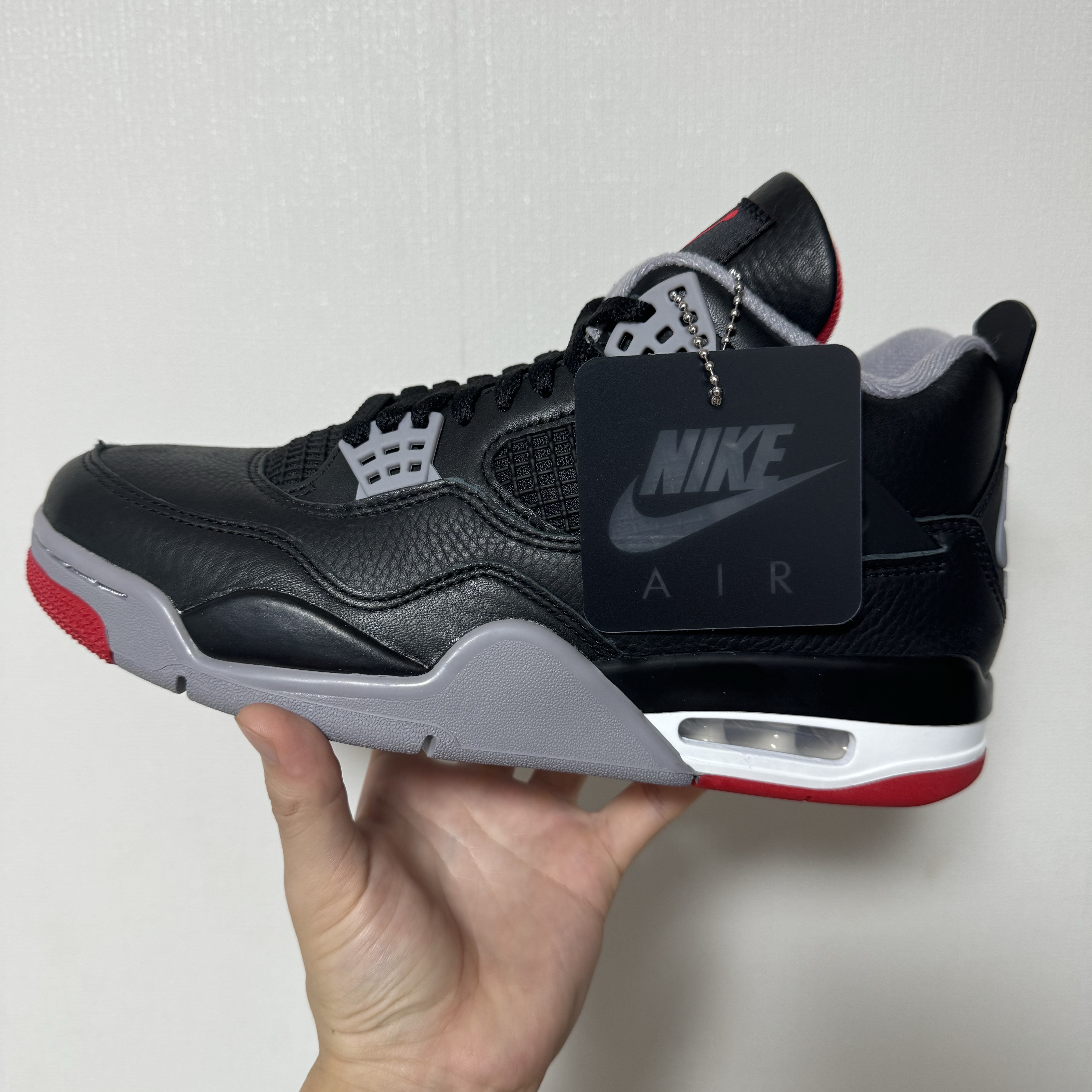 Jordan 4 Retro Bred Reimagined 착용 스타일 - 2