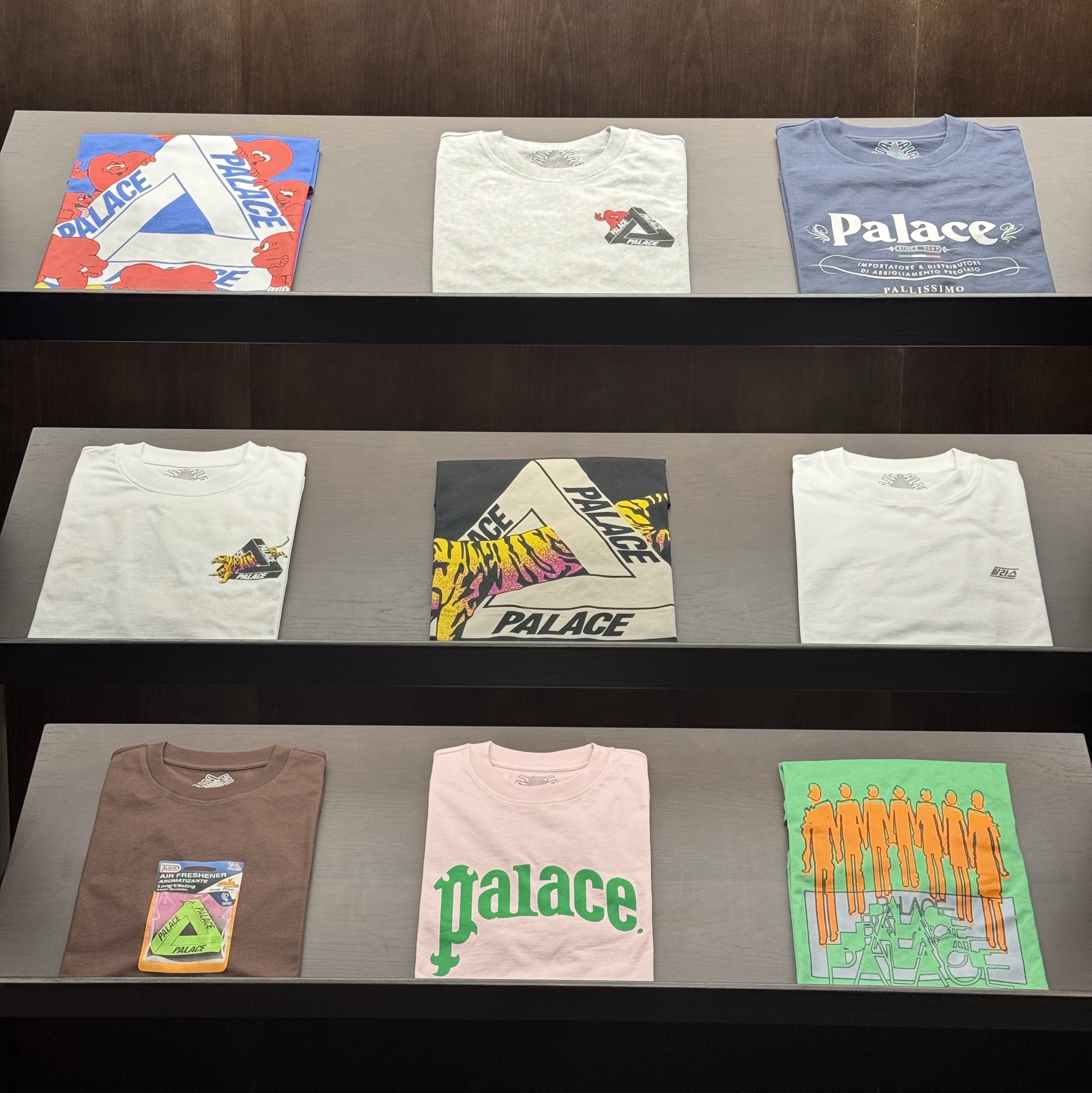 Palace Korea Tri-Ferg T-Shirt Black - 24SS, Palace Korea Tri-Ferg T-Shirt White - 24SS 착용 스타일