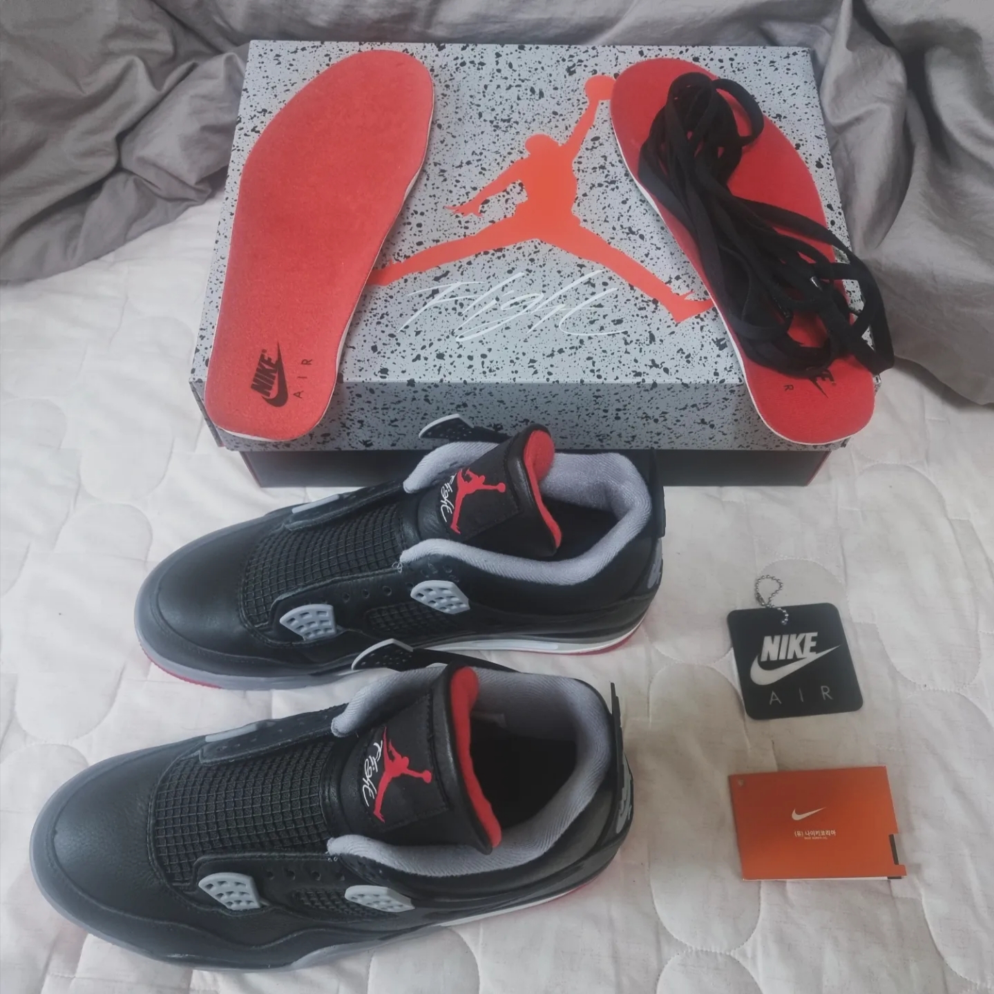 Jordan 4 Retro Bred Reimagined 착용 스타일 - 1