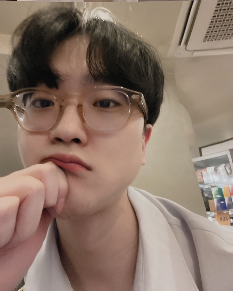 KREAM 프로필 이미지