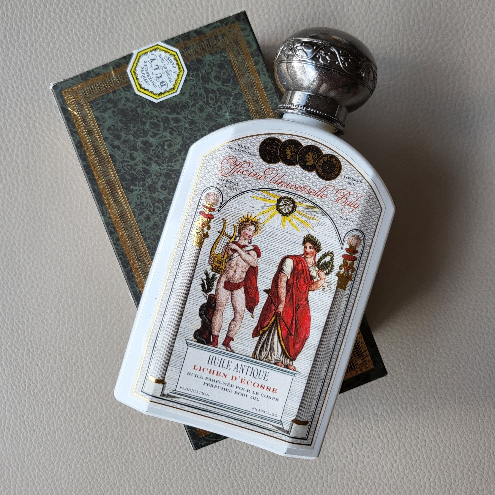Buly 1803 Huile Antique Body Oil Lichen D’ecosse 190ml 착용 스타일 - 2