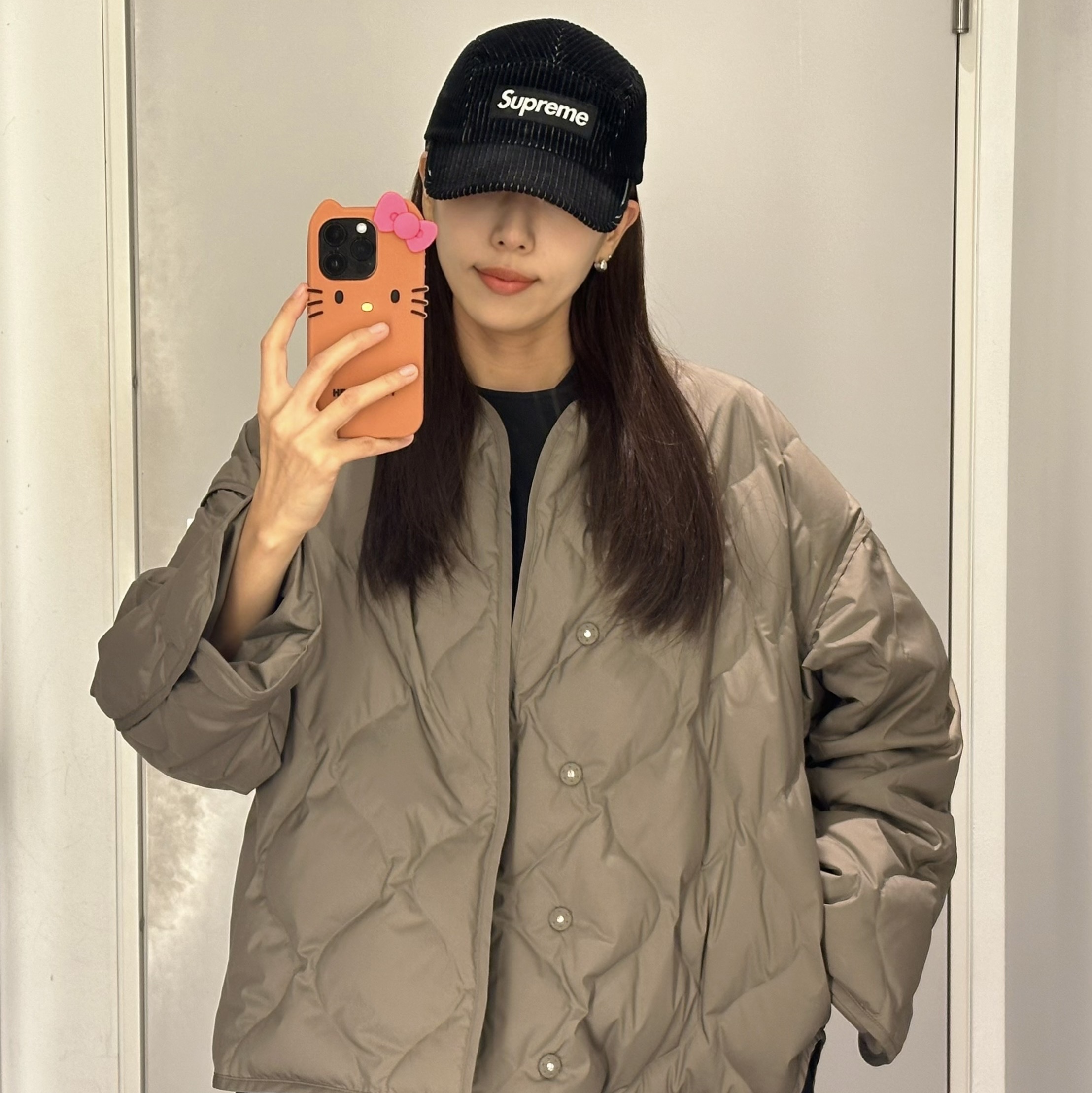 Supreme 2-Tone Corduroy Camp Cap Black - 23SS 착용 스타일