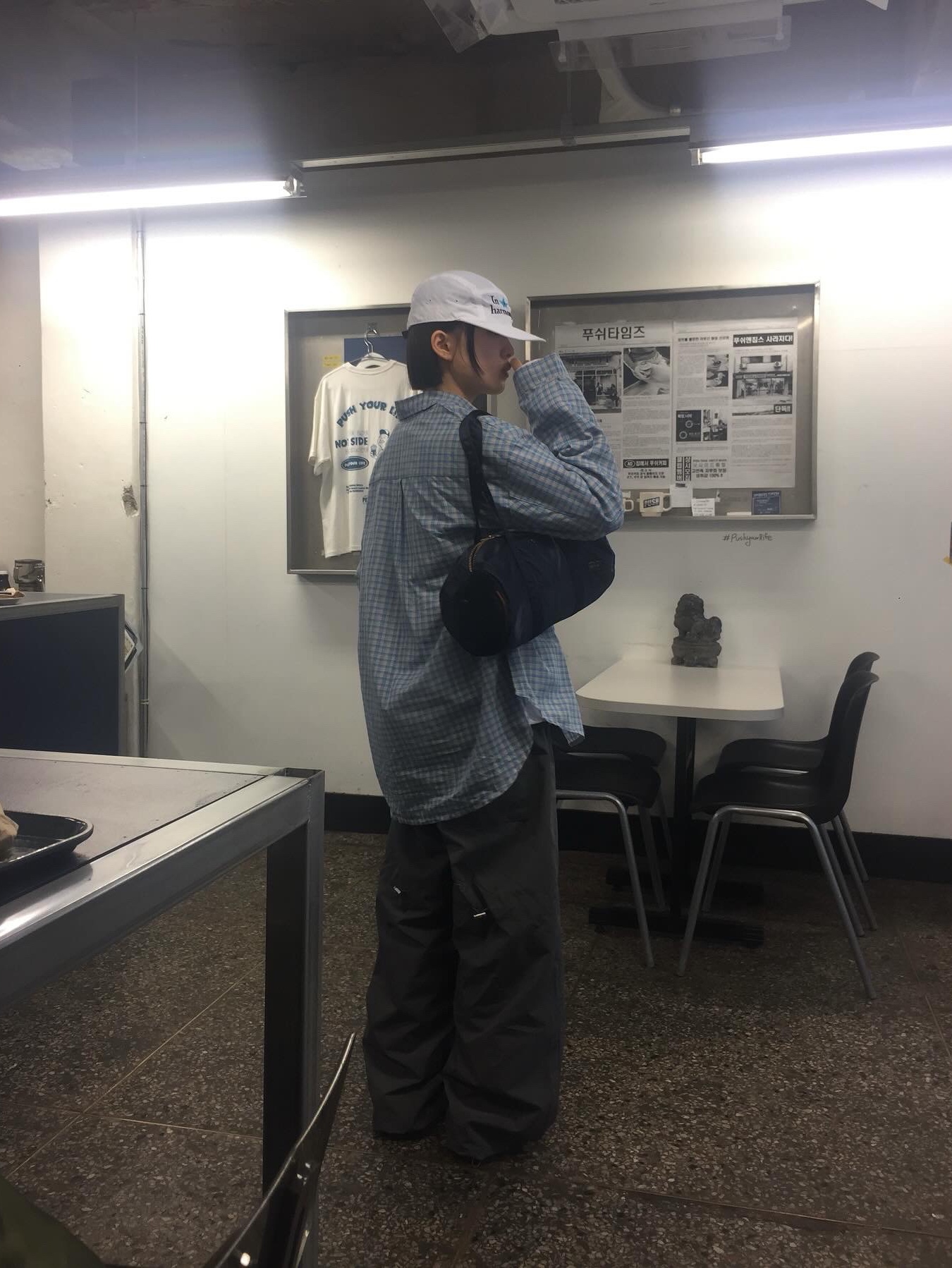 Porter Tanker Duffle Bag L Iron Blue 착용 스타일