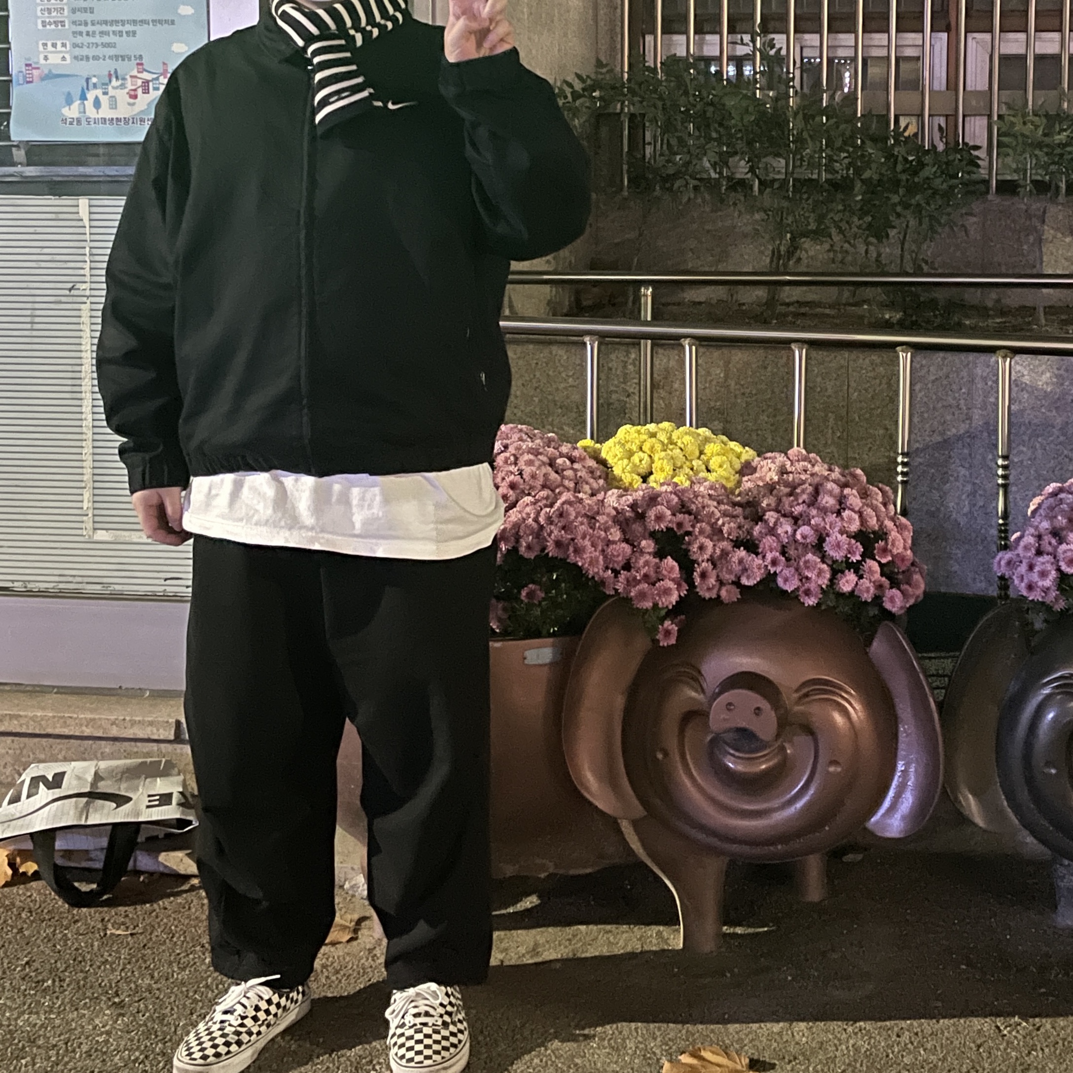 Nike SB Lightweight Skateboarding Jacket Black - Asia 착용 스타일