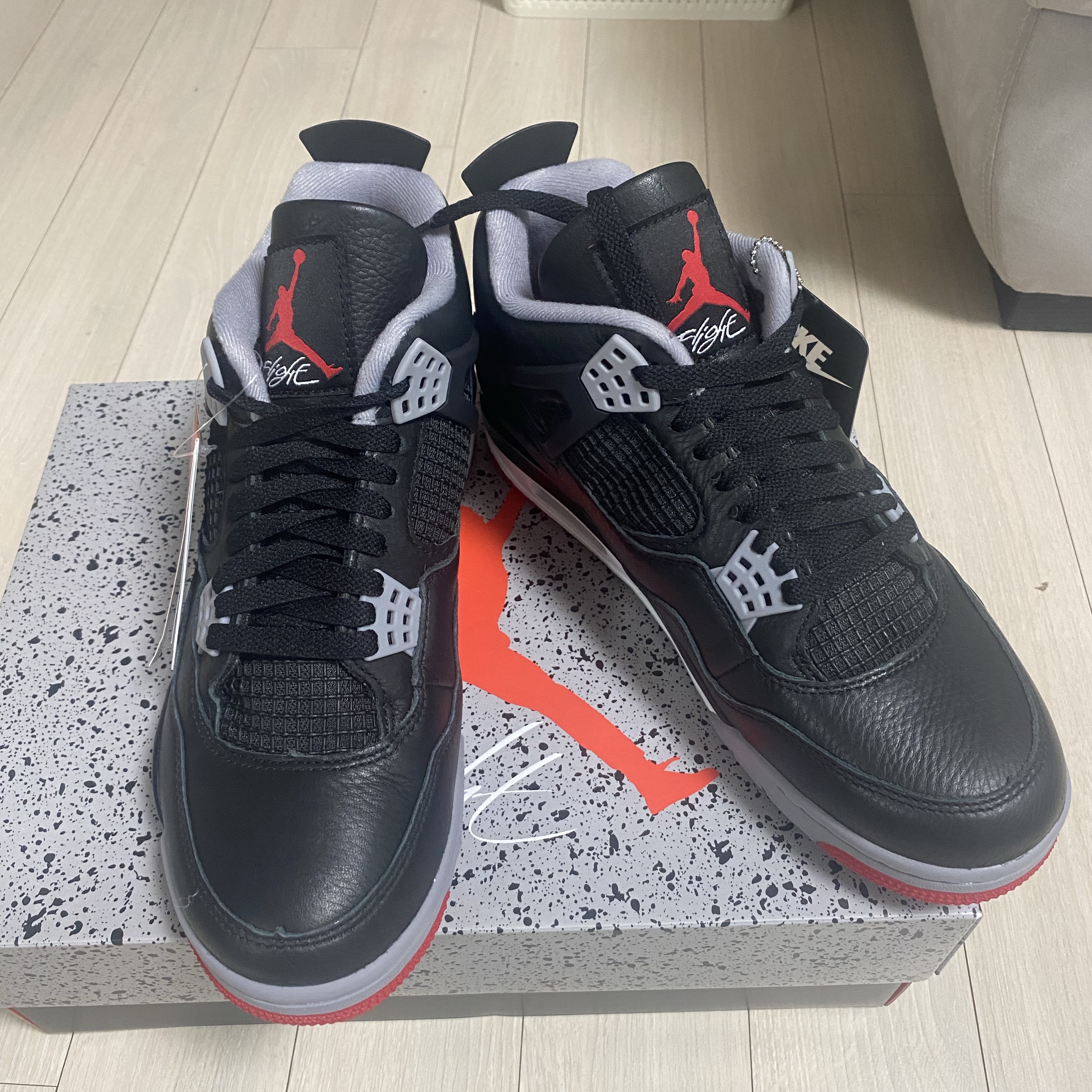 Jordan 4 Retro Bred Reimagined 착용 스타일 - 1