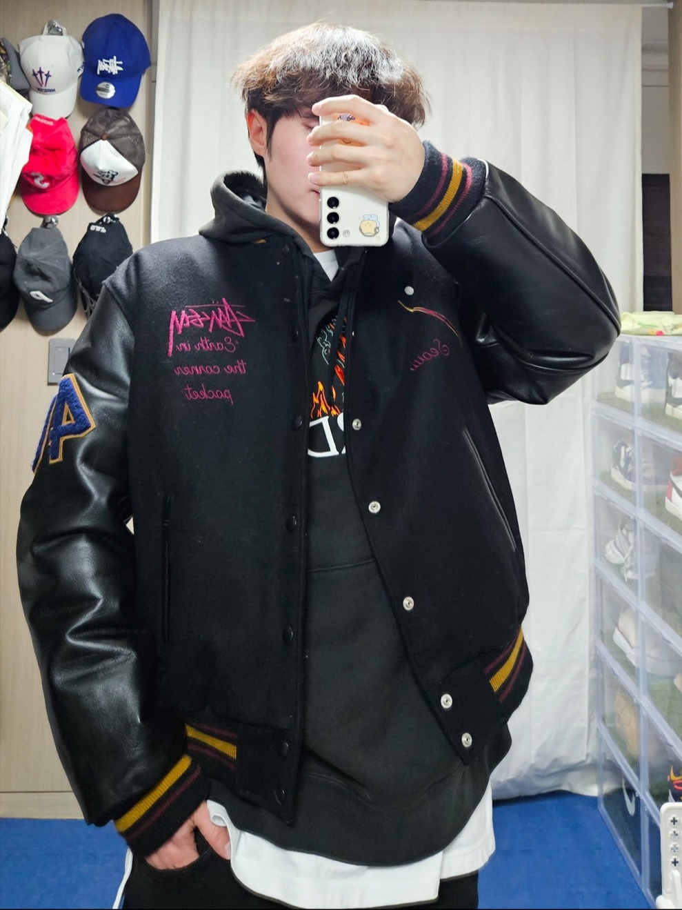 Rick Owens Luxor Vintage Sneakers Black Milk, Stussy 40th Anniversary IST Jacket (Seoul) 착용 스타일 - 2