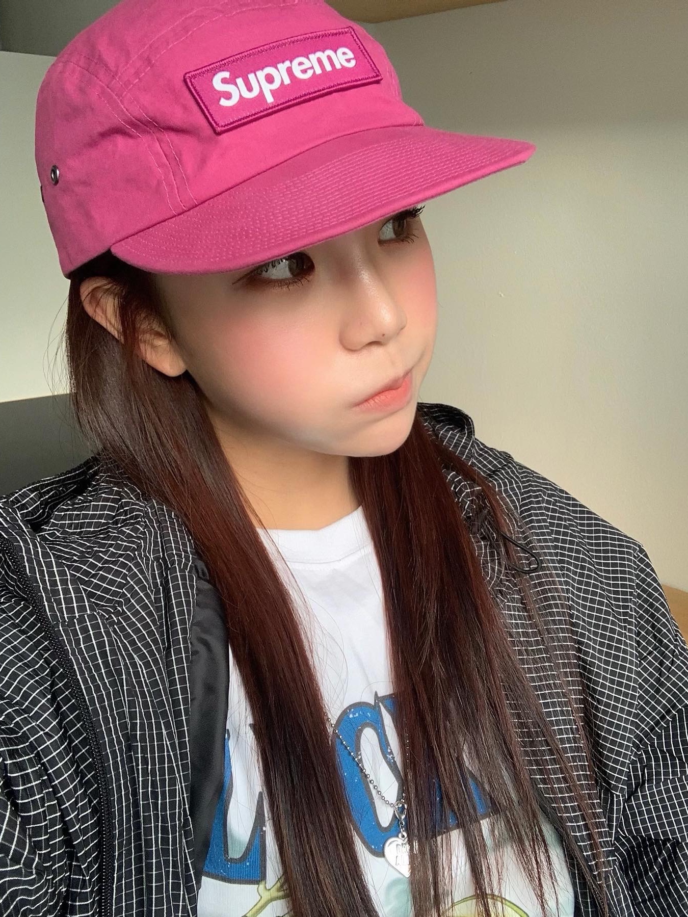 Supreme Waxed Cotton Camp Cap Magenta - 23FW 착용 스타일