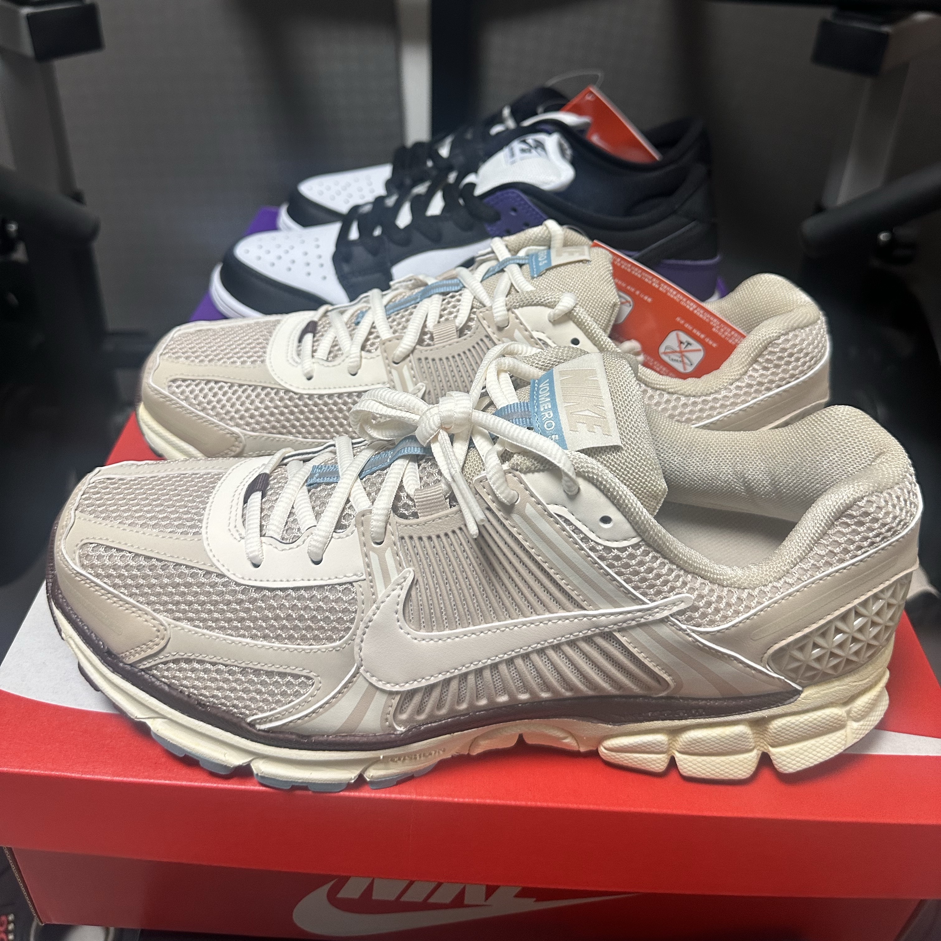 (W) Nike Zoom Vomero 5 Oatmeal 착용 스타일