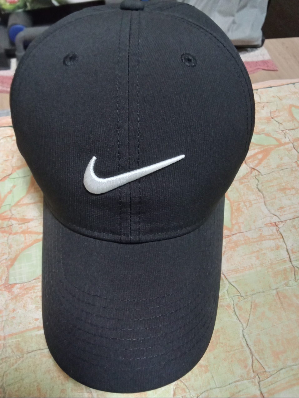Nike Dri-Fit AeroBill Featherlight Perforated Running Cap Black 착용 스타일