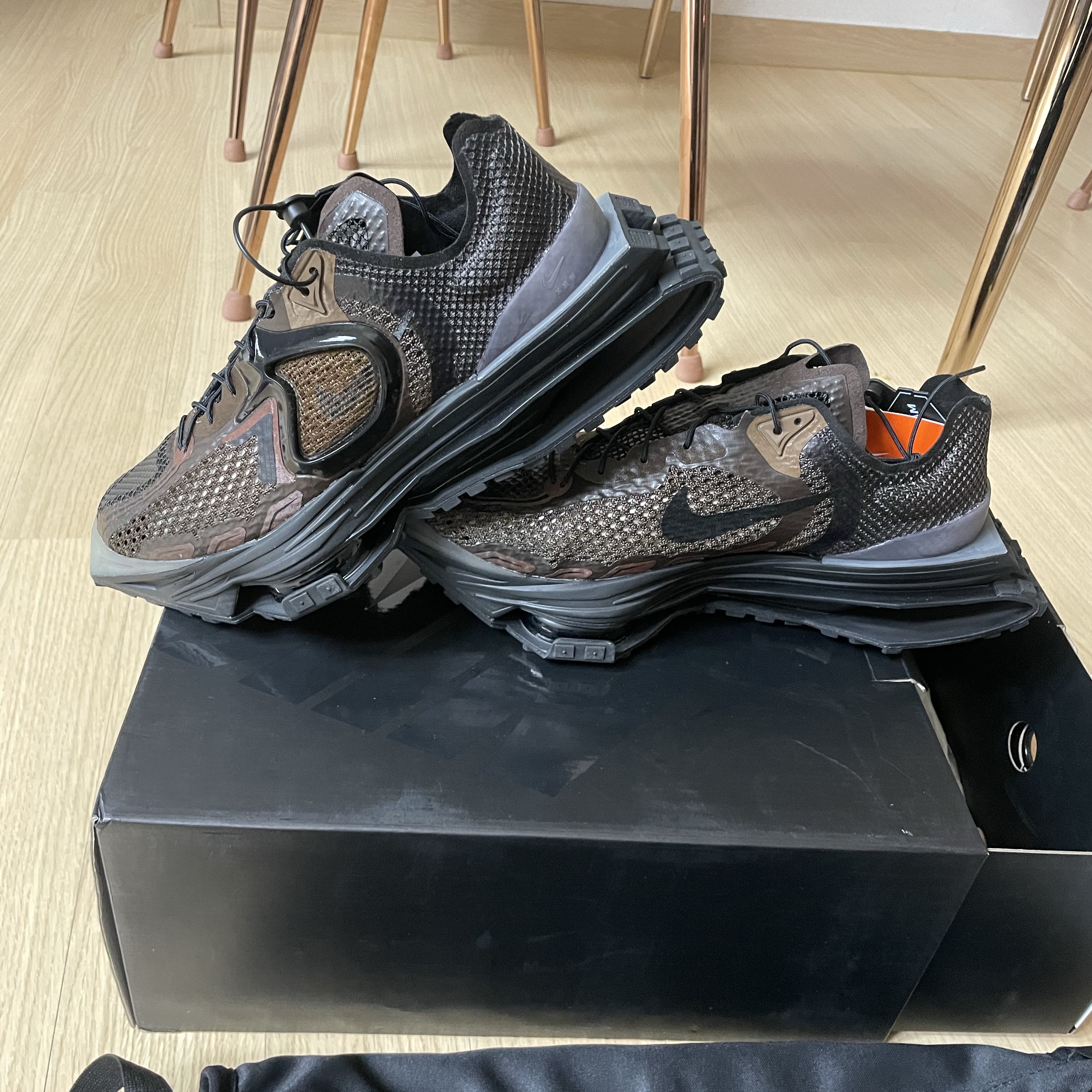 Nike x Matthew M Williams Zoom 004 Baroque Brown 착용 스타일