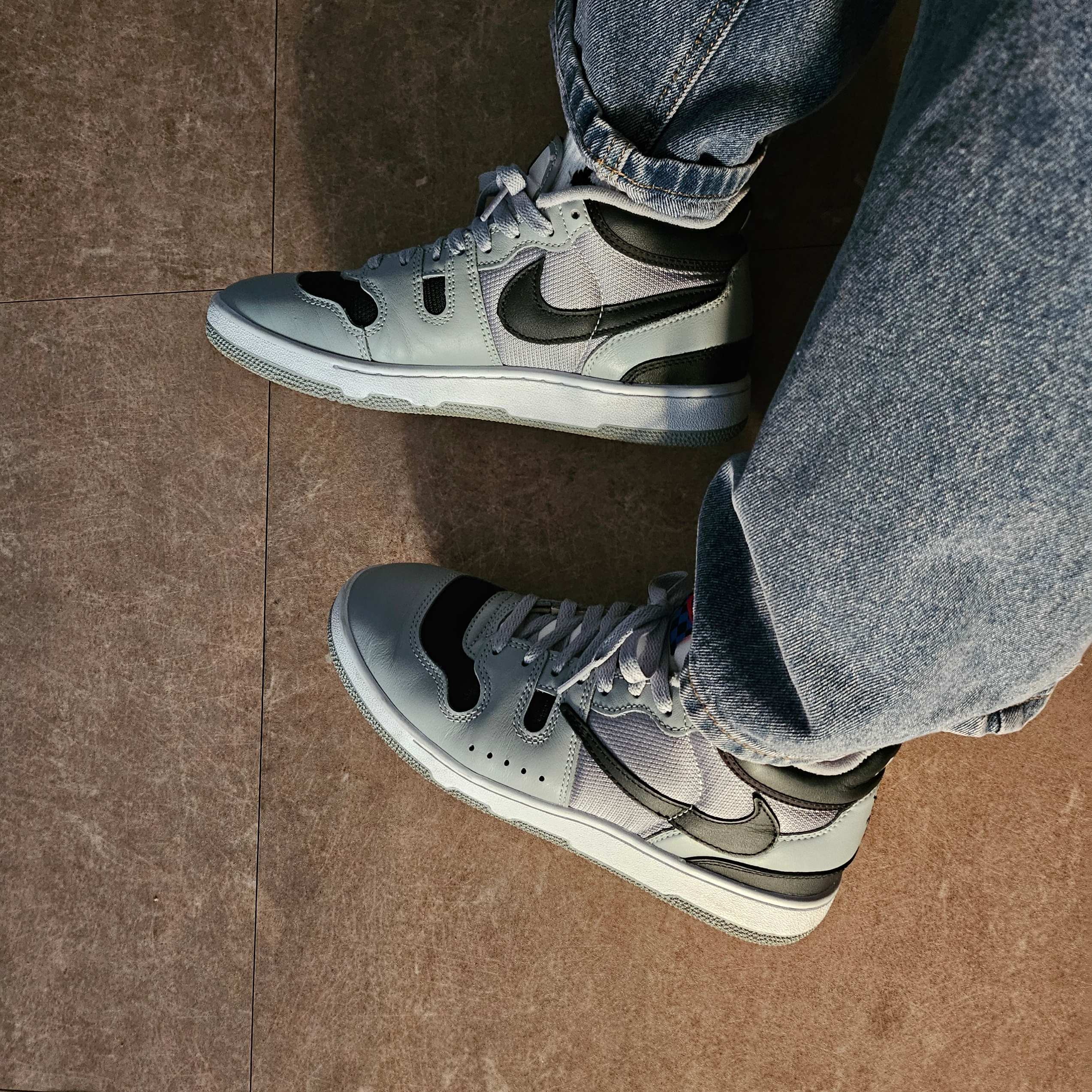 Nike x Travis Scott Mac Attack SP Light Smoke Grey 착용 스타일 - 3
