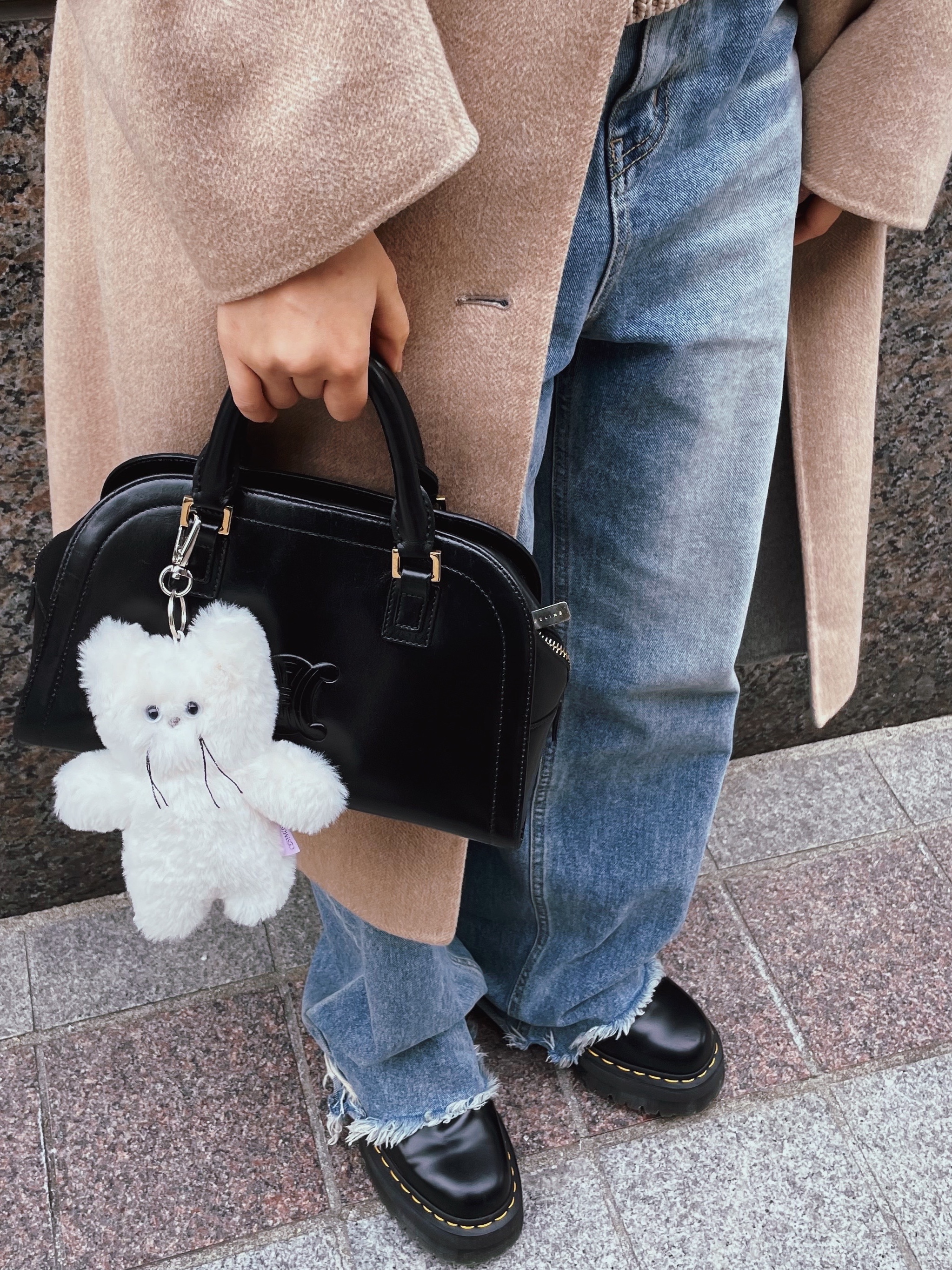 Cosymosy Custom Cat Keyring White, Dr. Martens 1461 Quad Black 착용 스타일 - 1