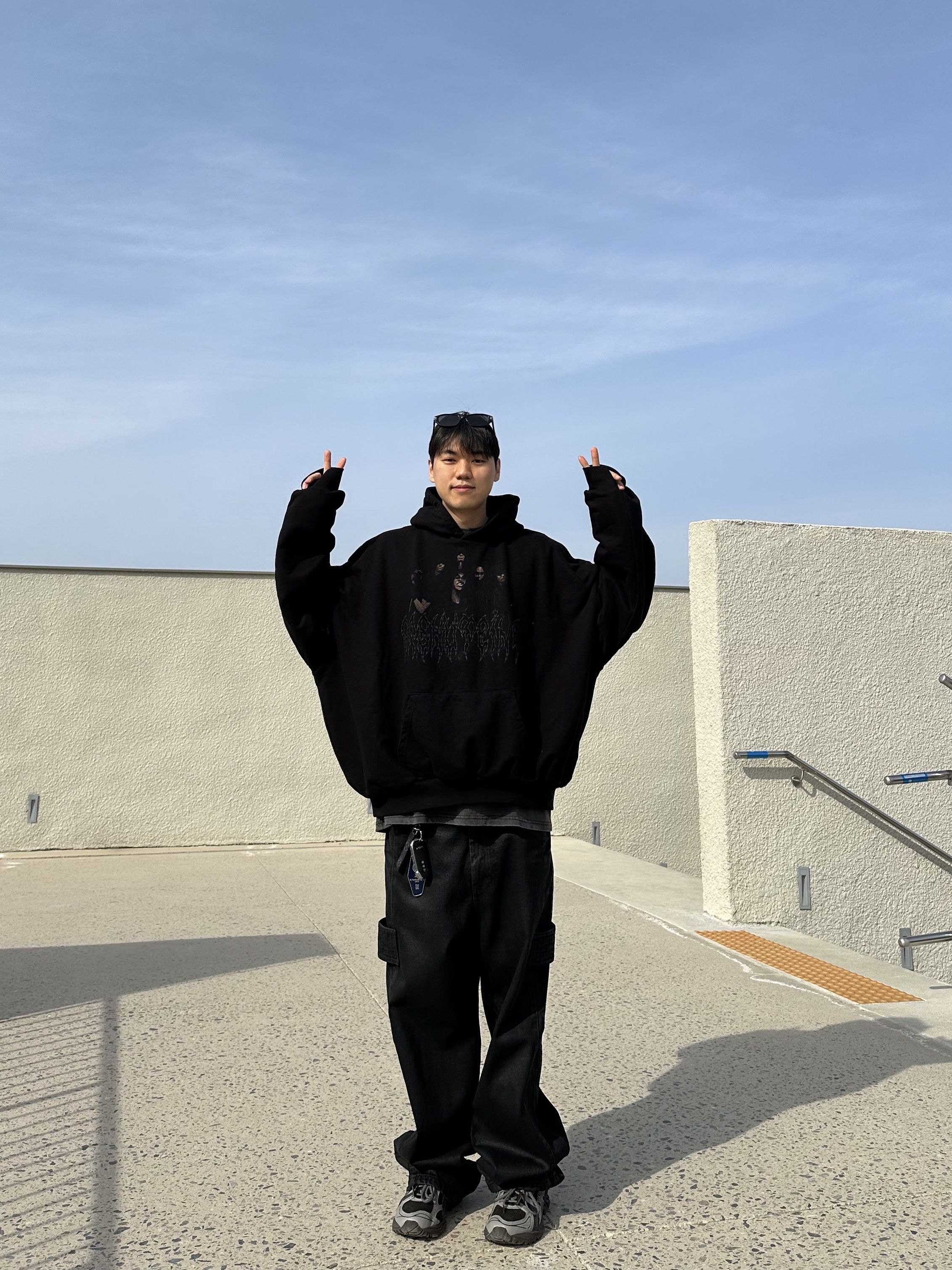 Undermycar Gashutein 6 Six People Graphic 2 Layered Hoodie Bristol Black - 24SS, Asics x Atmos x Undermycar Gel-Kayano 14 Pepper Black 착용 스타일 - 3