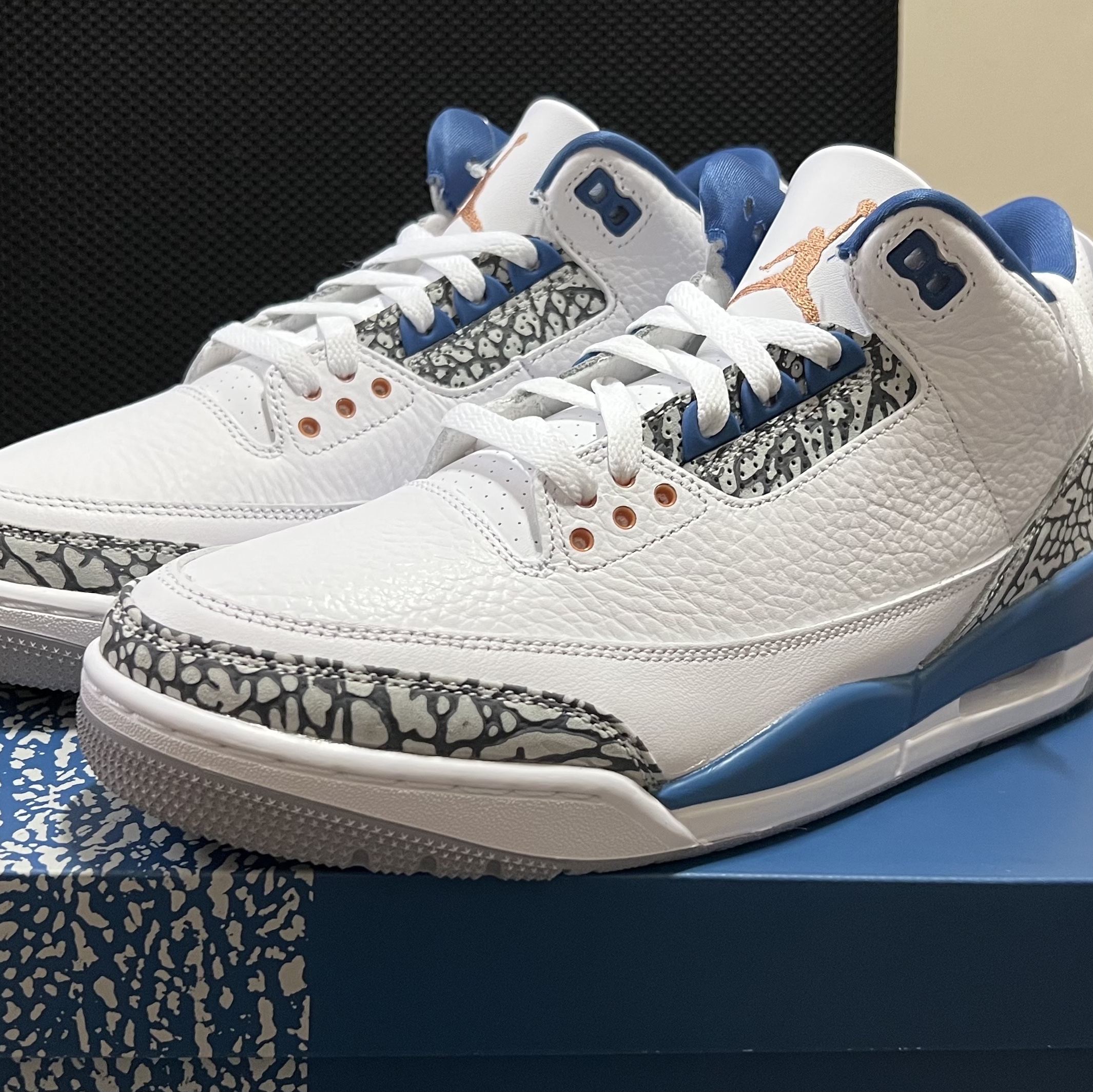 Jordan 3 Retro True Blue and Copper 착용 스타일