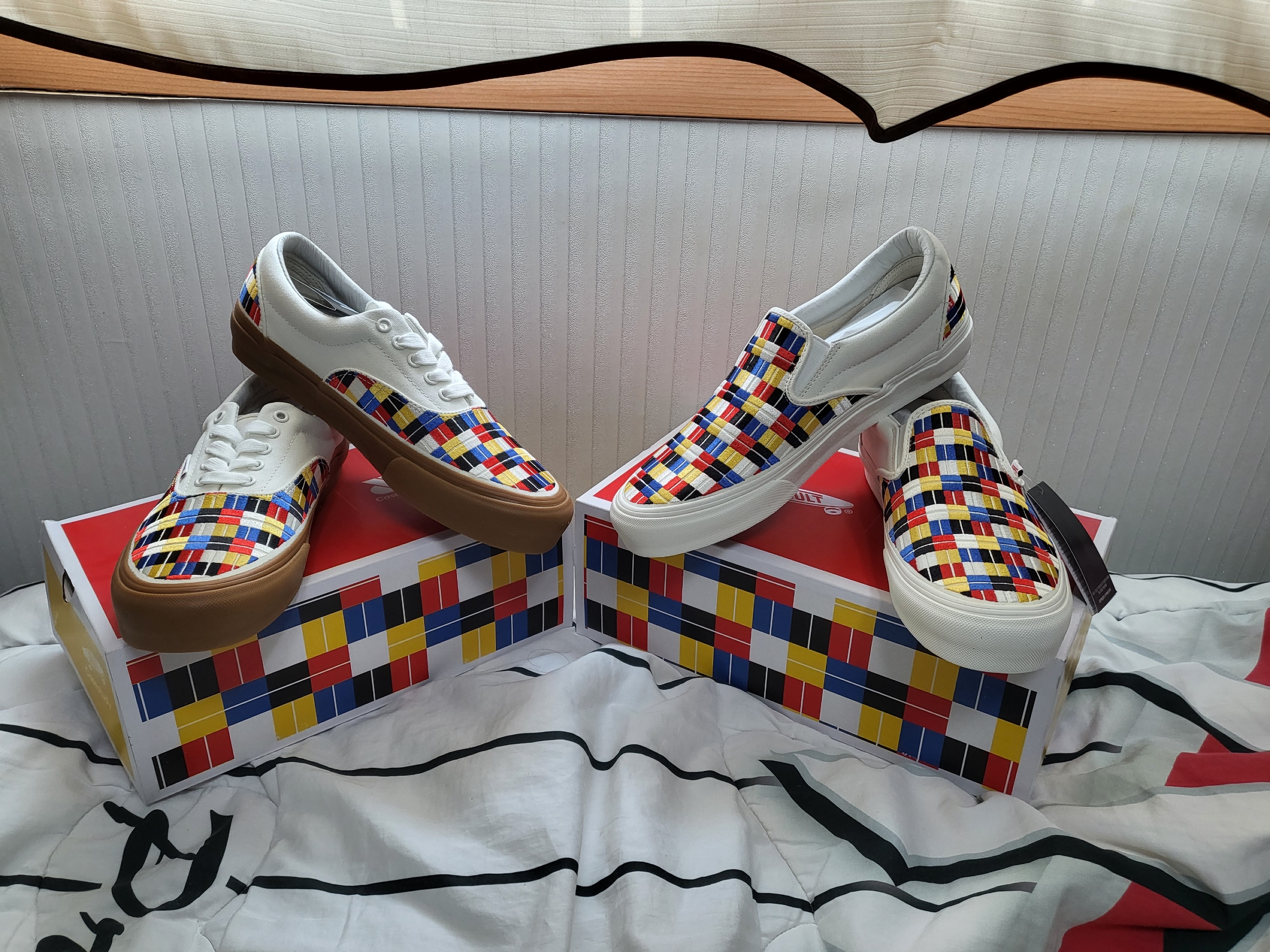 Vans Vault x Casestudy Era VLT LX Marshmallow Classic Gum, Vans Vault x Casestudy Classic Slip-On LX Marshmallow Multi 착용 스타일