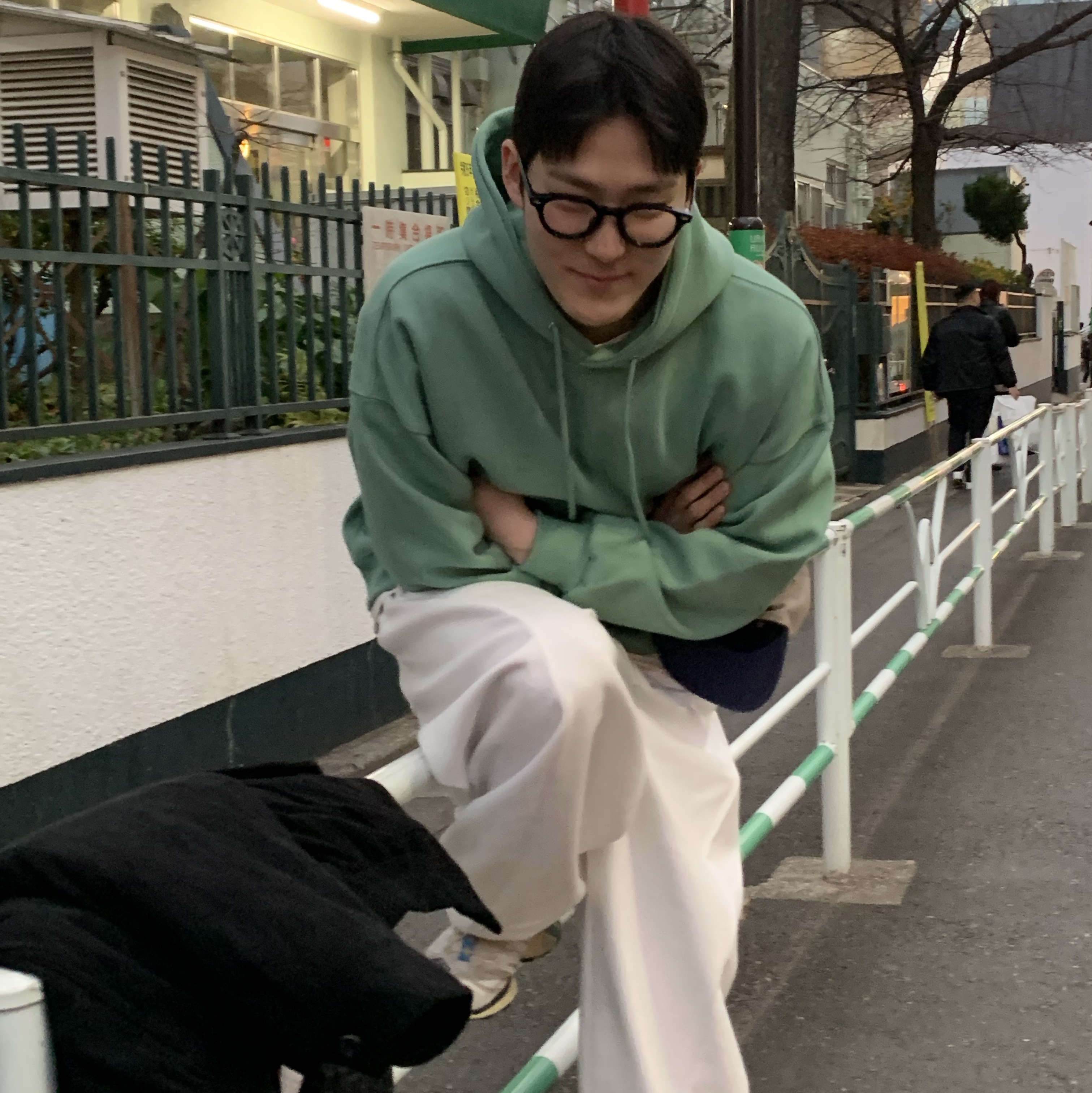 Salomon XT-4 White Lunar Rock 착용 스타일 - 5