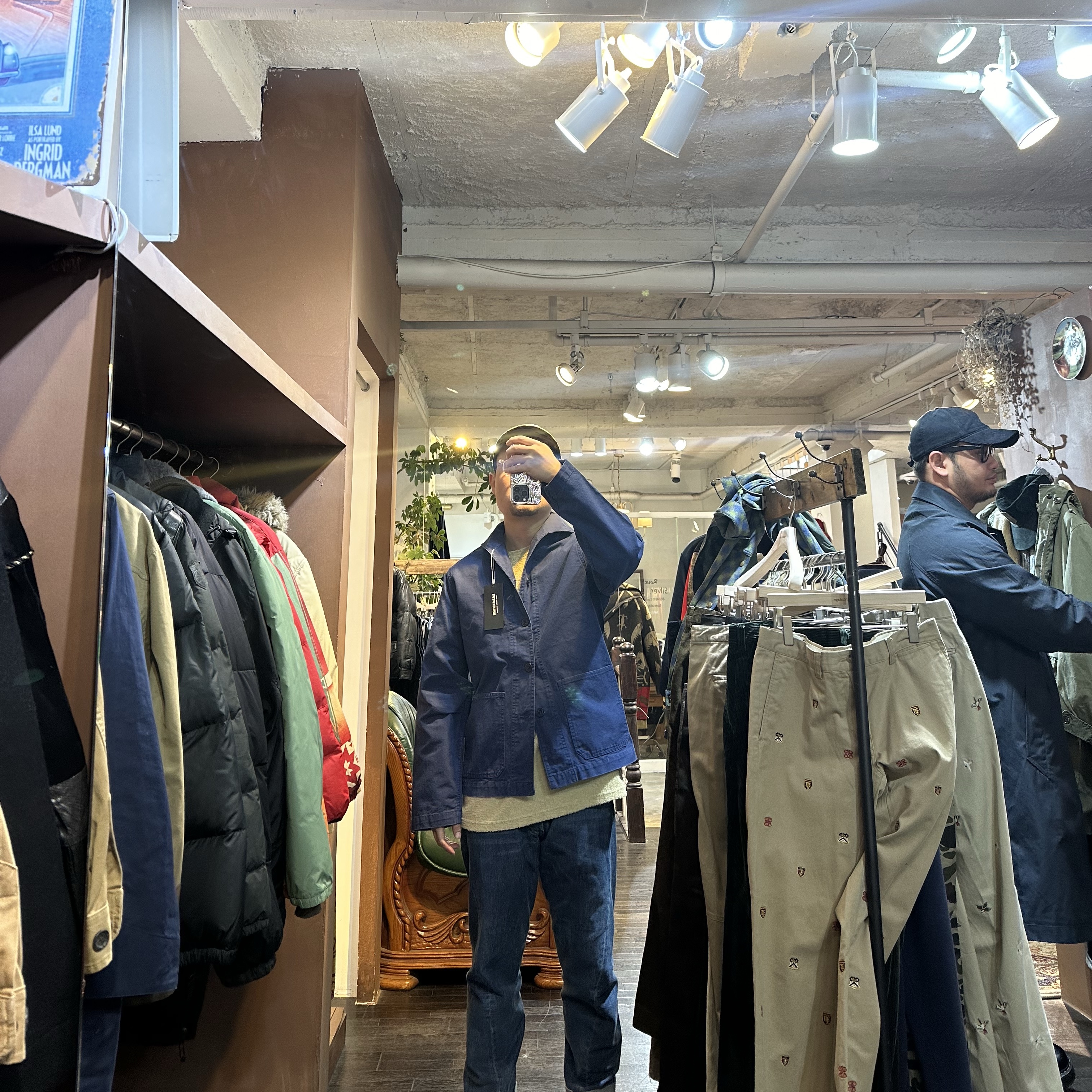 Needles Penny Jean Jacket Blue Olive, IAB Studio Towel T-Shirt Light Green 착용 스타일