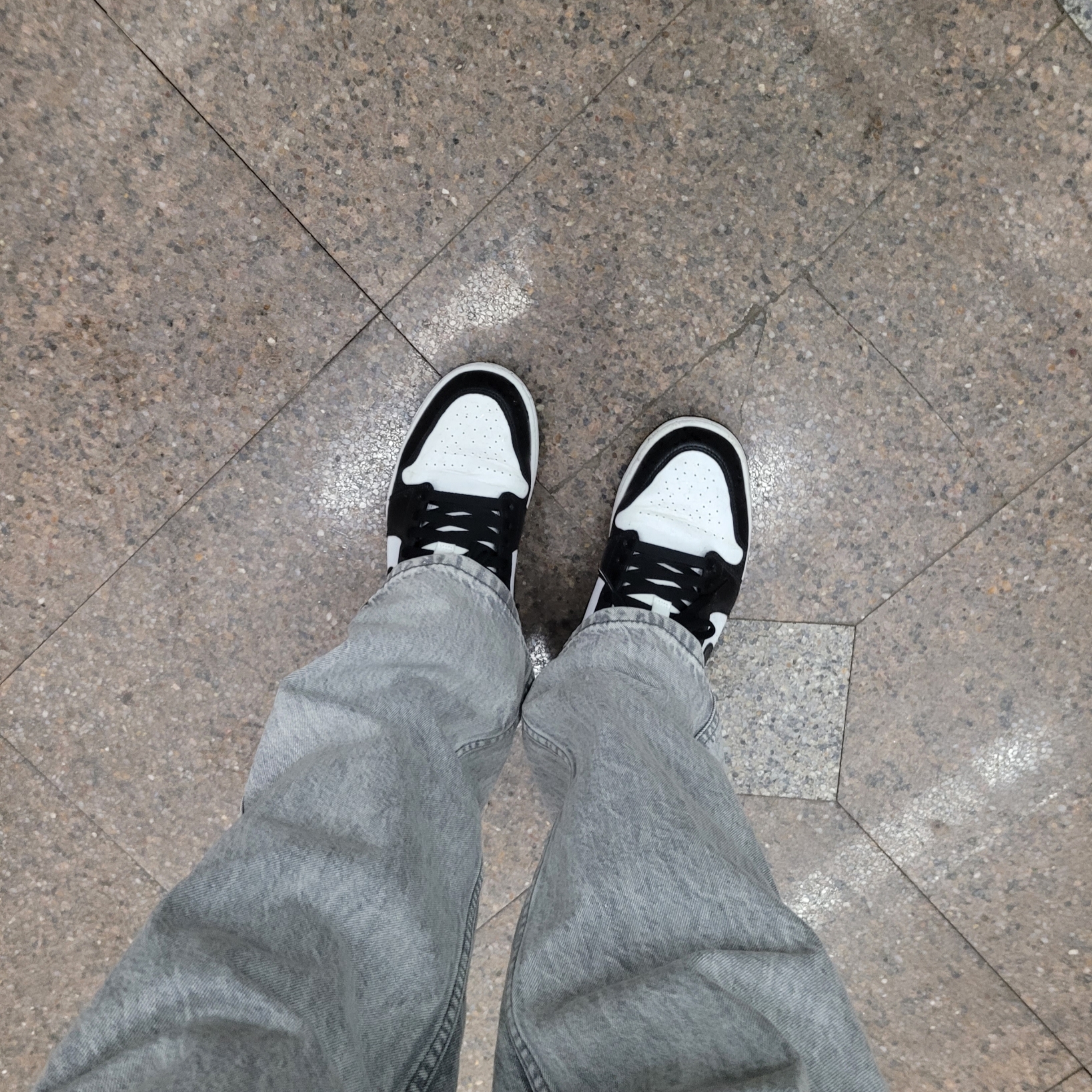 (W) Jordan 1 Low Black and White 착용 스타일 - 2