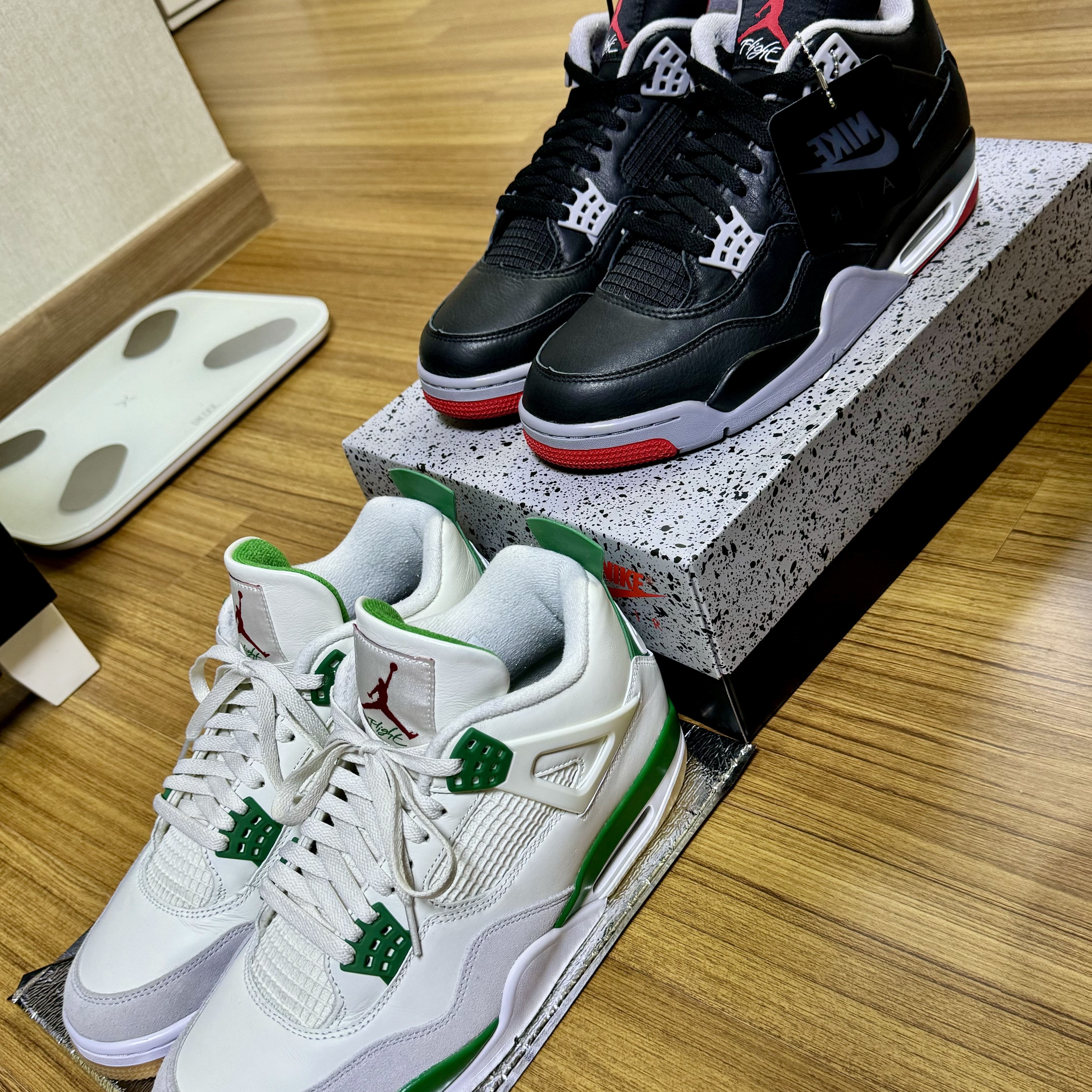 Jordan 4 Retro Bred Reimagined, Jordan 4 x Nike SB Retro SP Pine Green 착용 스타일 - 1