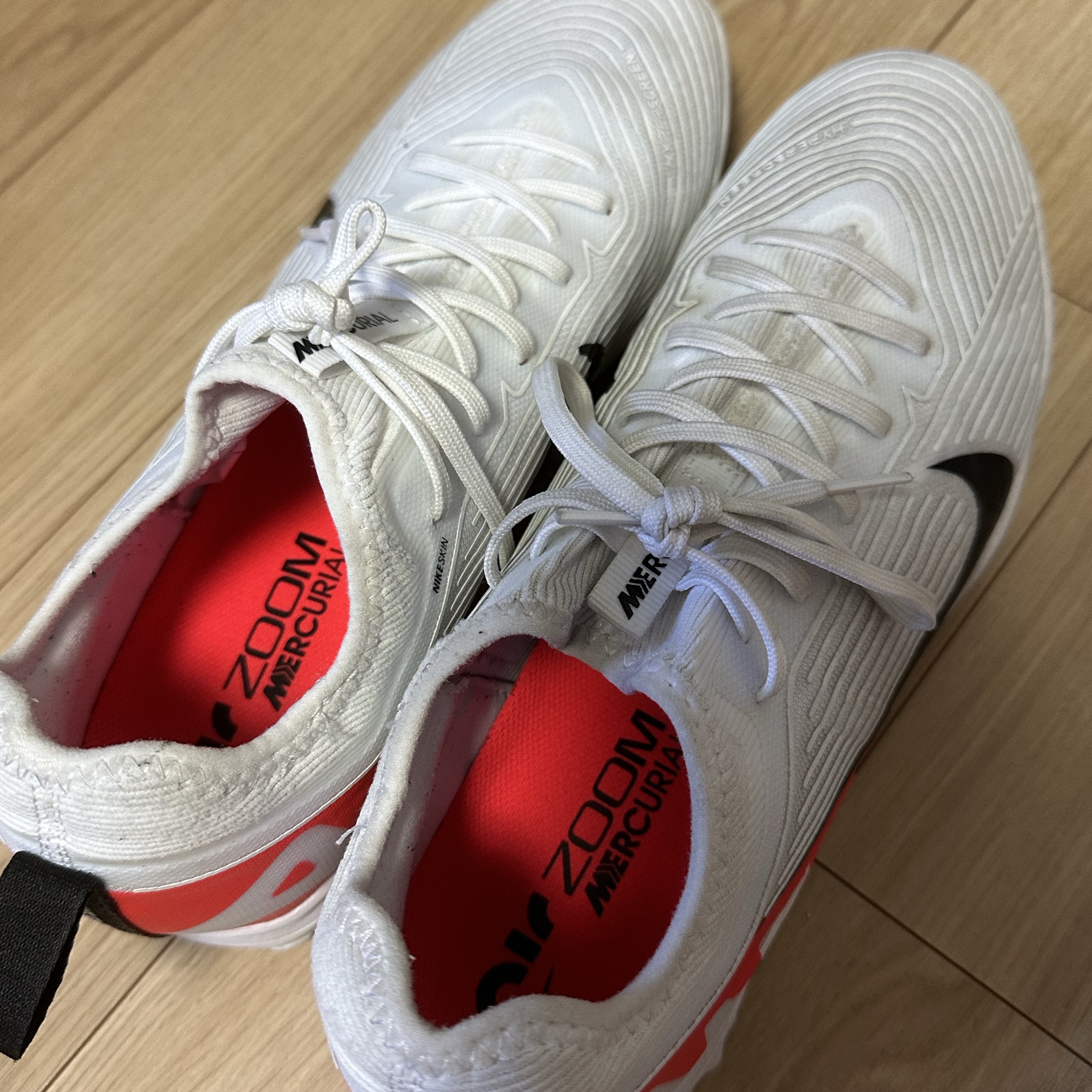Nike Zoom Mercurial Vapor 15 Pro TF Bright Crimson White 착용 스타일