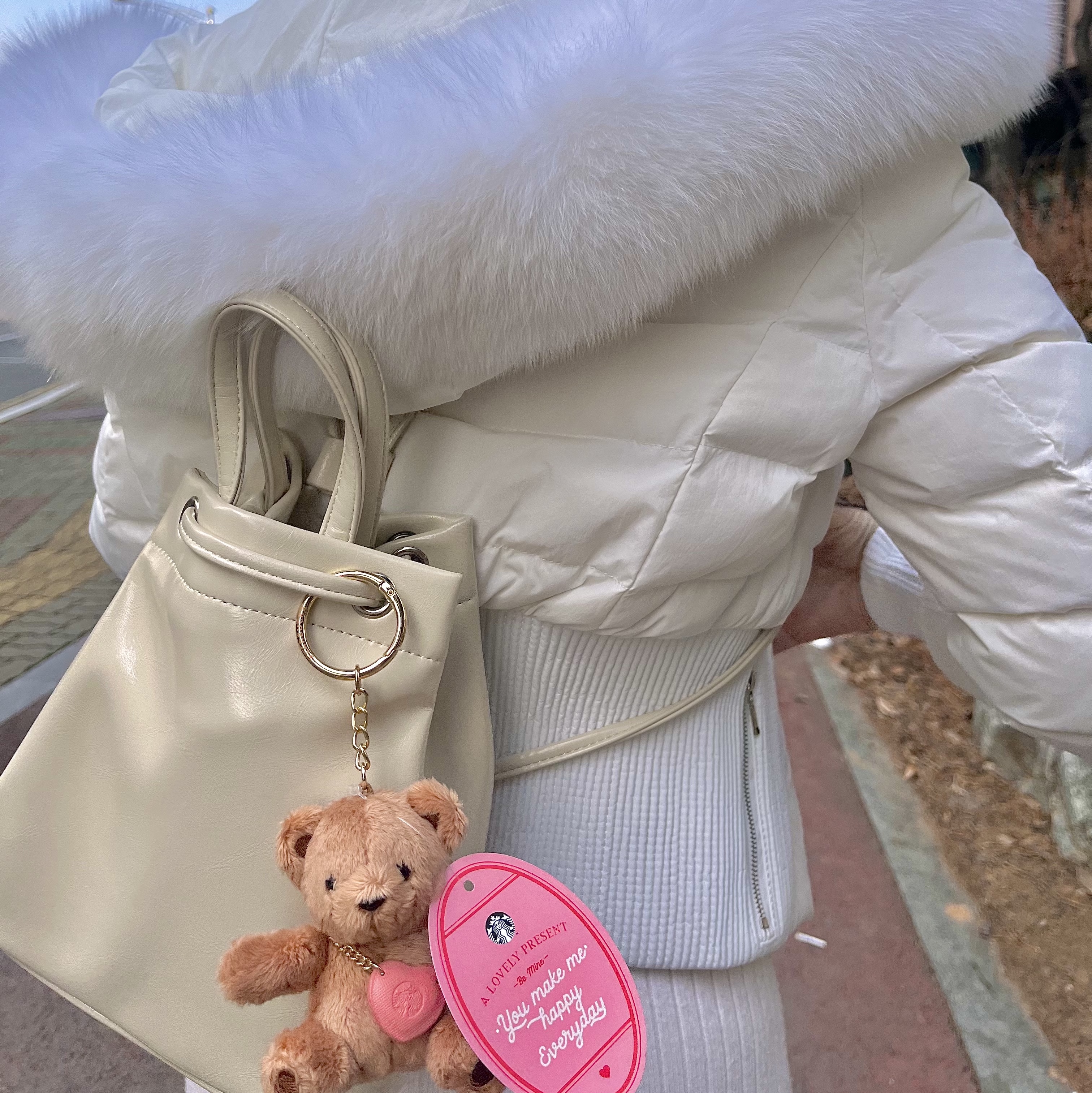 Starbucks Be Mine Bear Fabric Keychain, Crocs Stomp Lined Clog Stucco 착용 스타일 - 4
