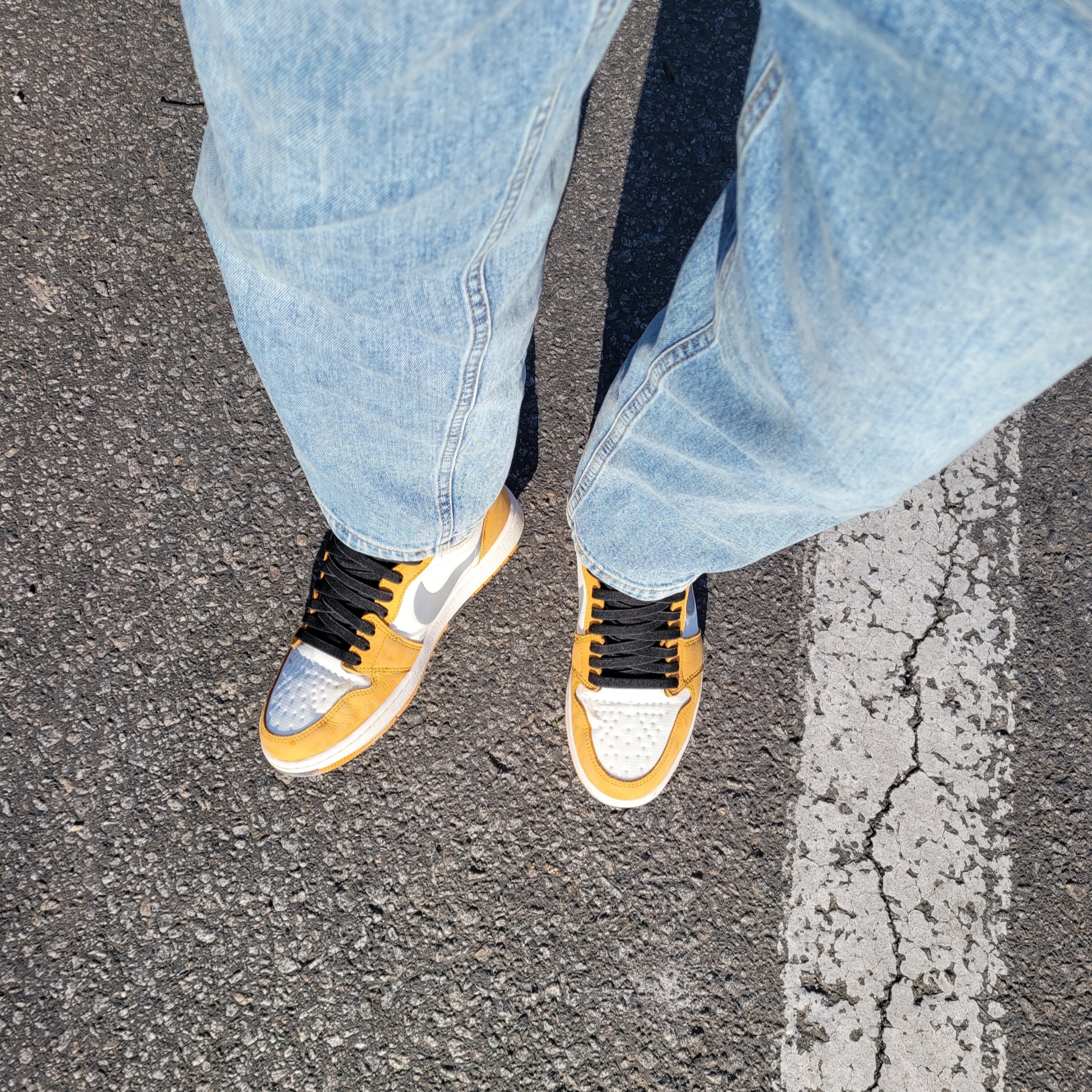 Jordan 1 Element Gore-Tex Light Curry 착용 스타일