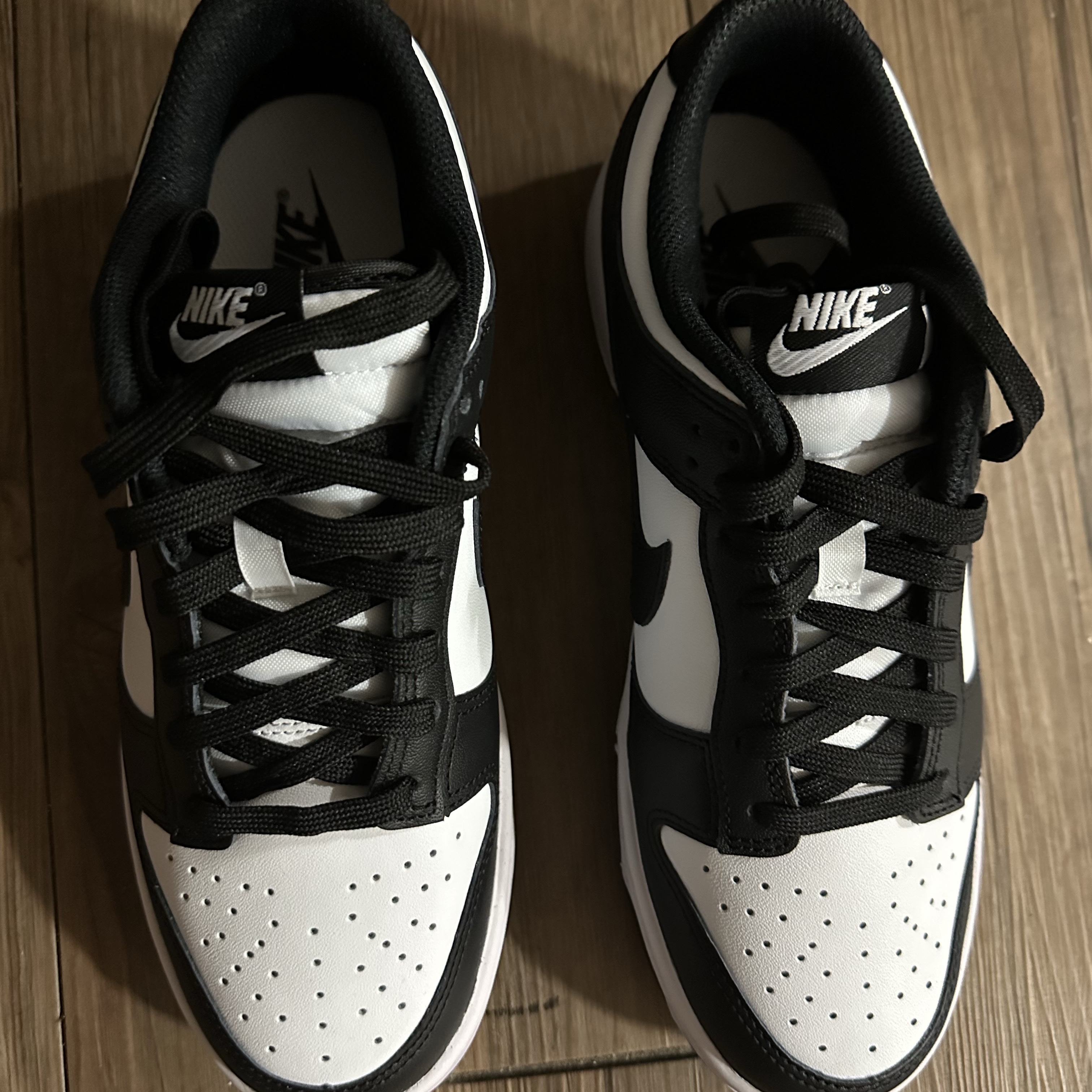 (W) Nike Dunk Low Black 착용 스타일 - 6
