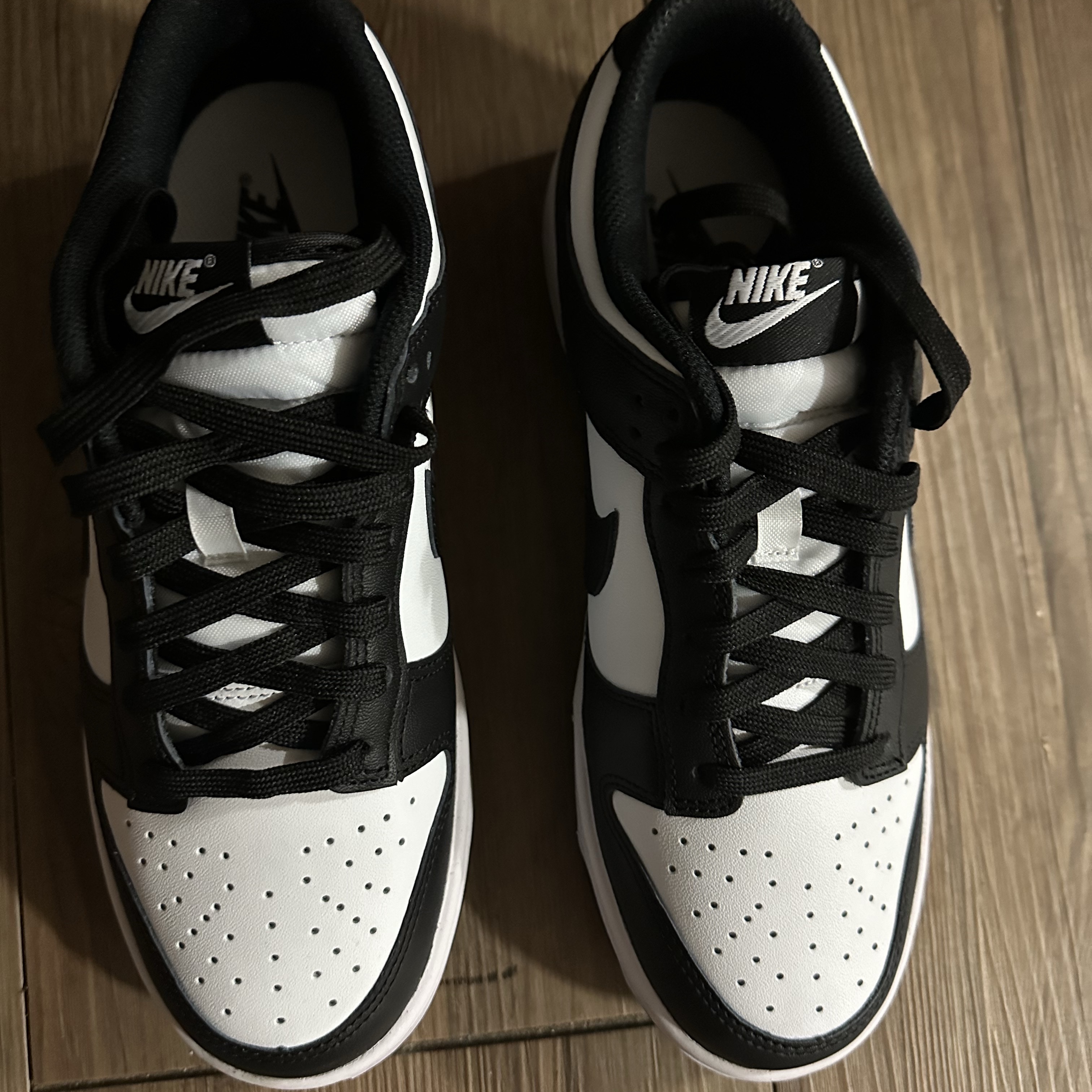 (W) Nike Dunk Low Black 착용 스타일 - 2