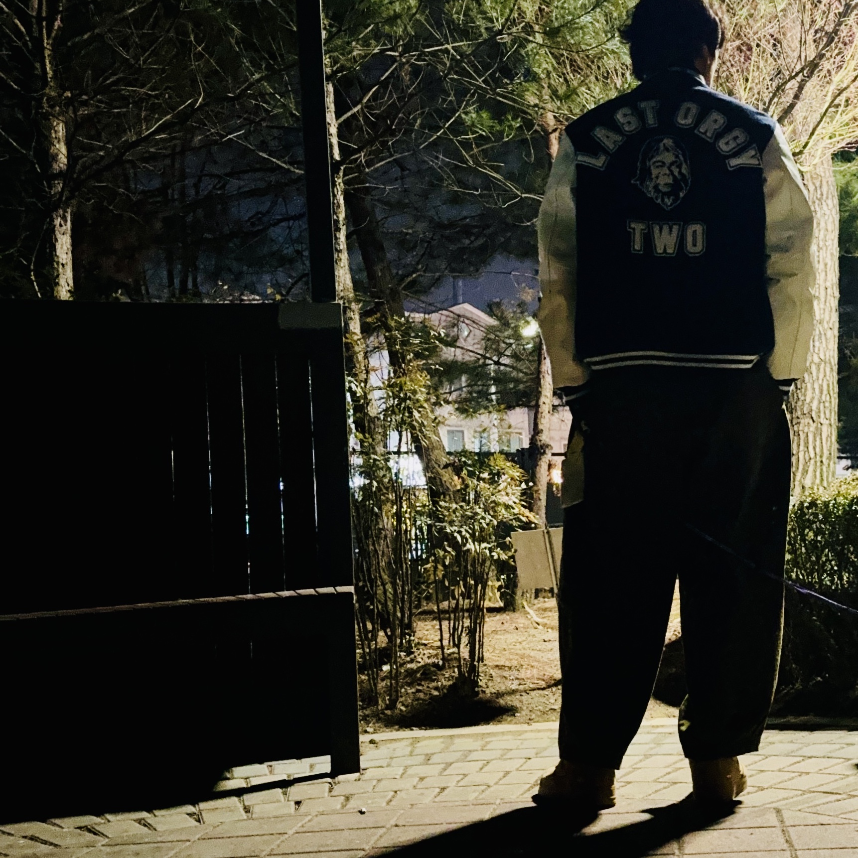 Nike x Supreme Air Force 1 Low Flax, Human Made x Undercover x Verdy Last Orgy 2 Varsity Jacket Navy Red - Osaka Shinsaibashi Exclusive 착용 스타일