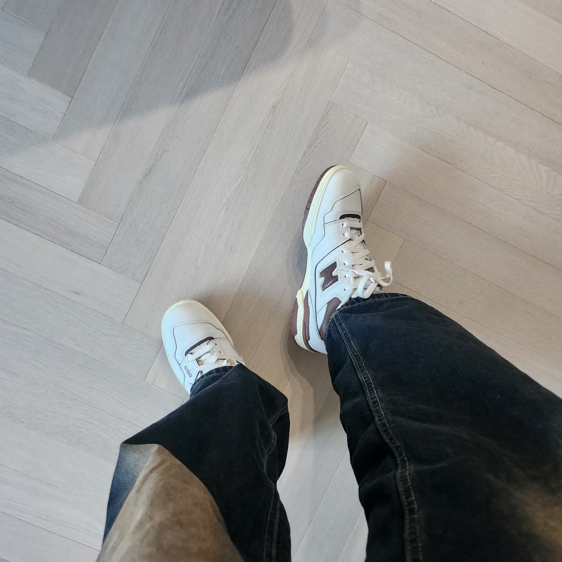 New Balance x Aime Leon Dore 550 Brown 착용 스타일 - 2