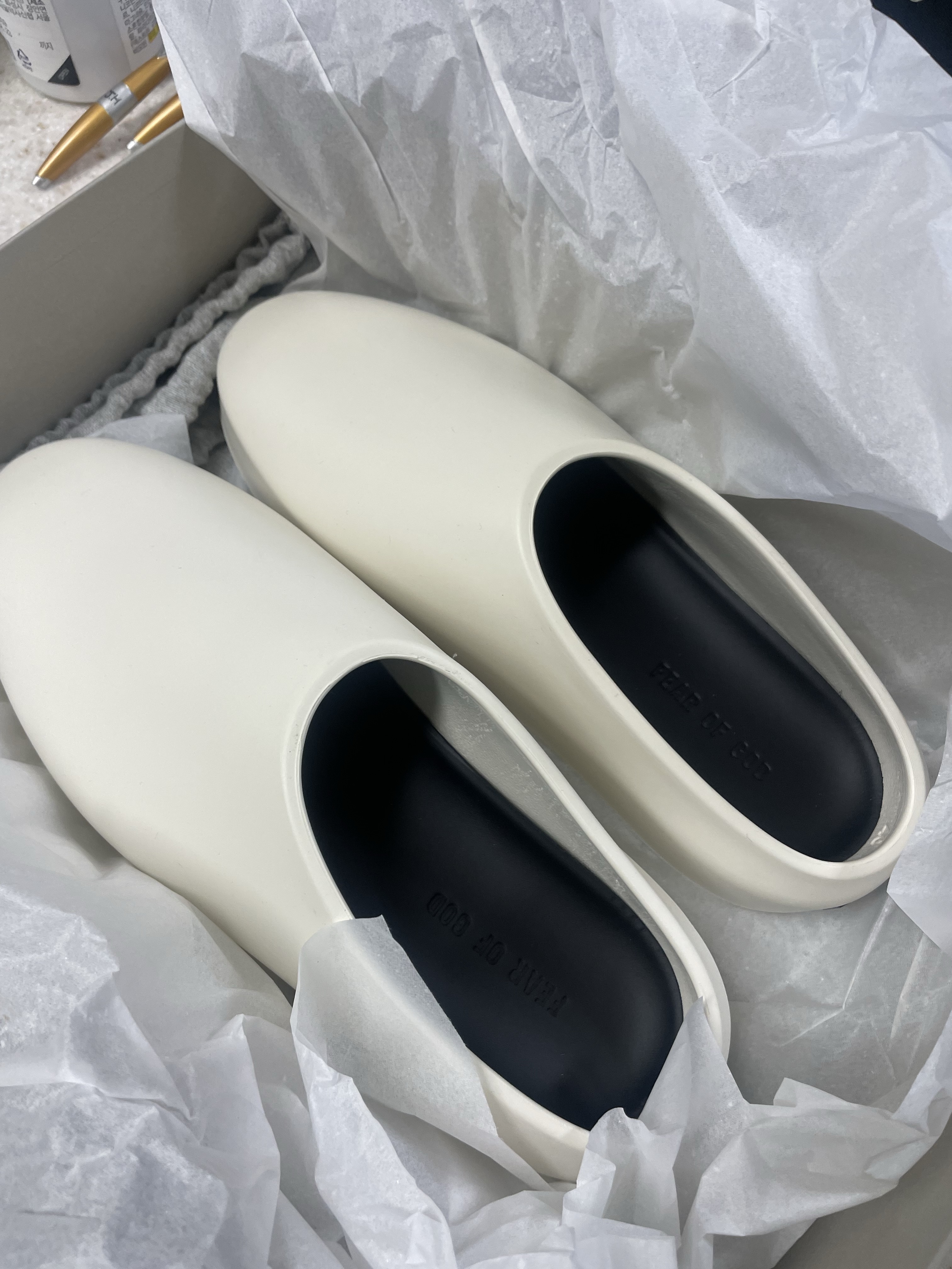 Fear of God The California Collection 8 Cream 착용 스타일