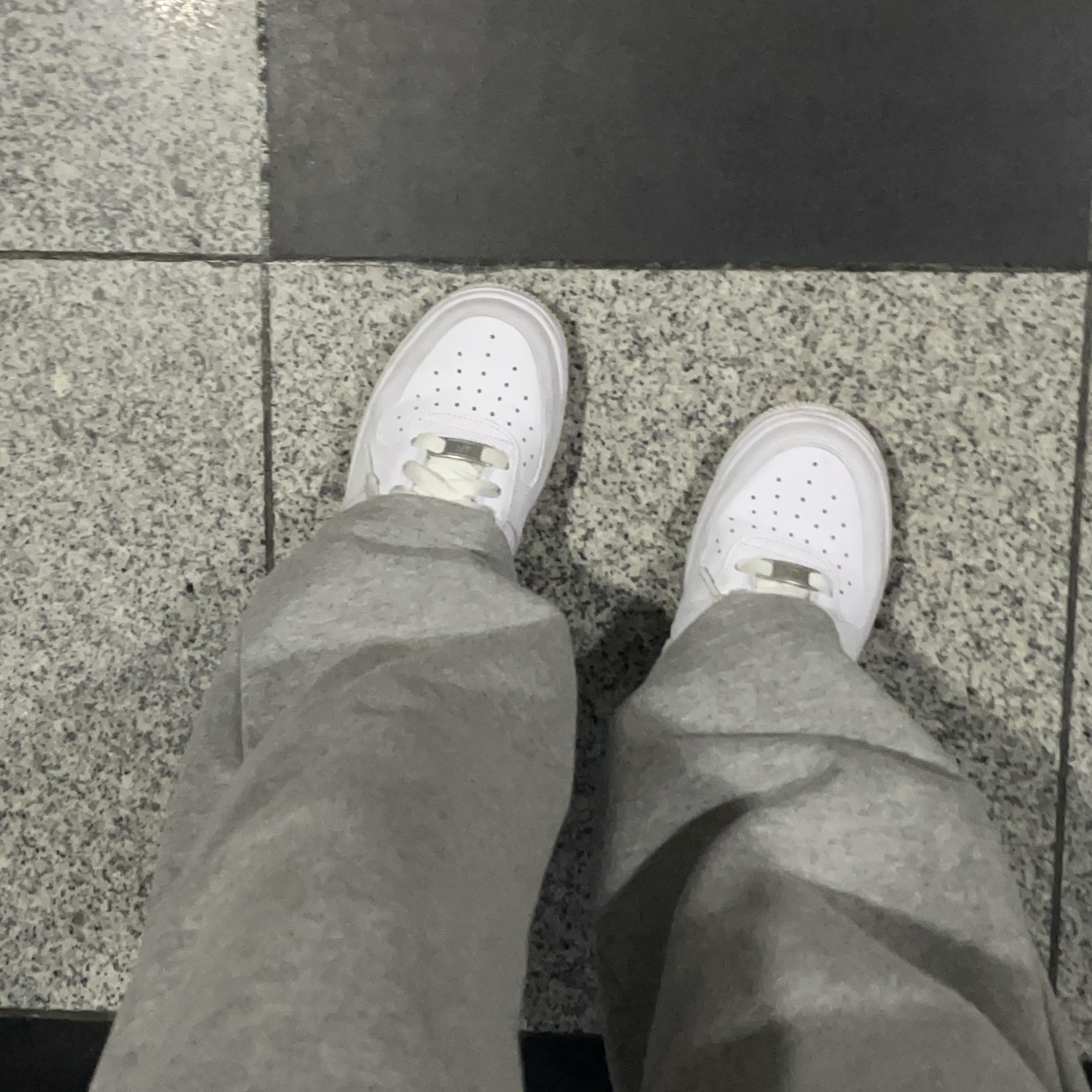 (W) Nike Air Force 1 '07 Low White 착용 스타일