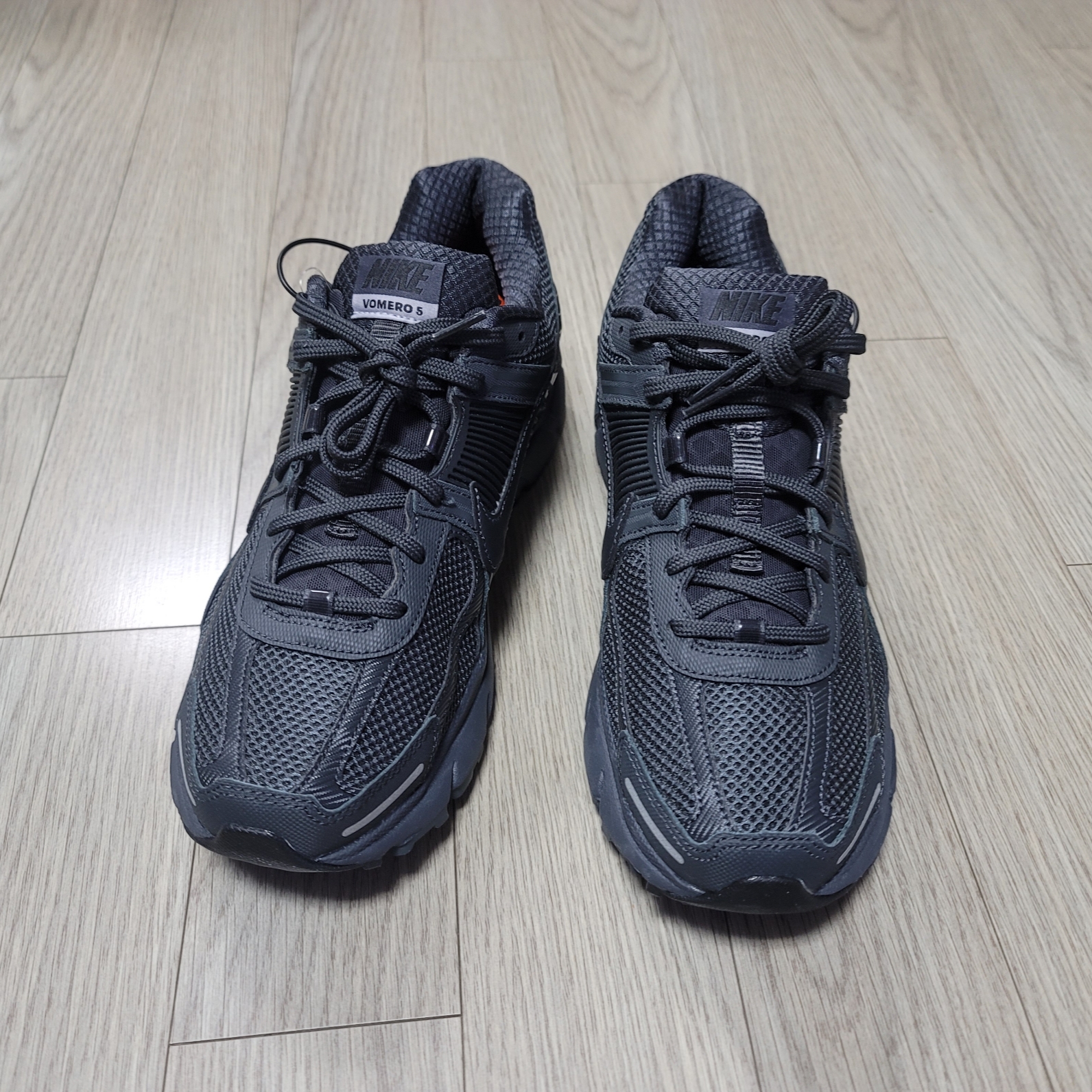 Nike Zoom Vomero 5 SP Anthracite 2023 착용 스타일