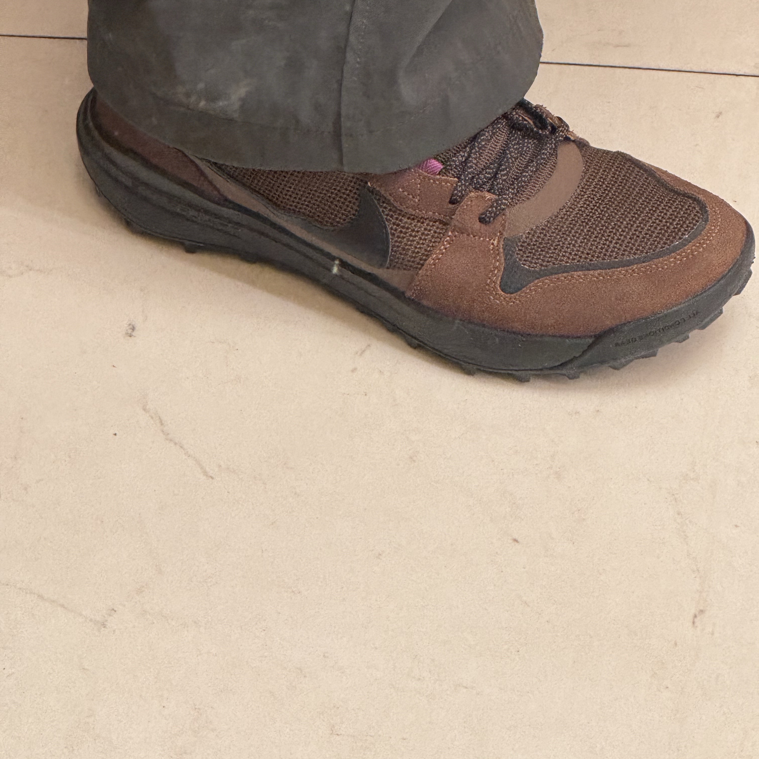 Nike ACG Lowcate Cacao Wow 착용 스타일 - 1